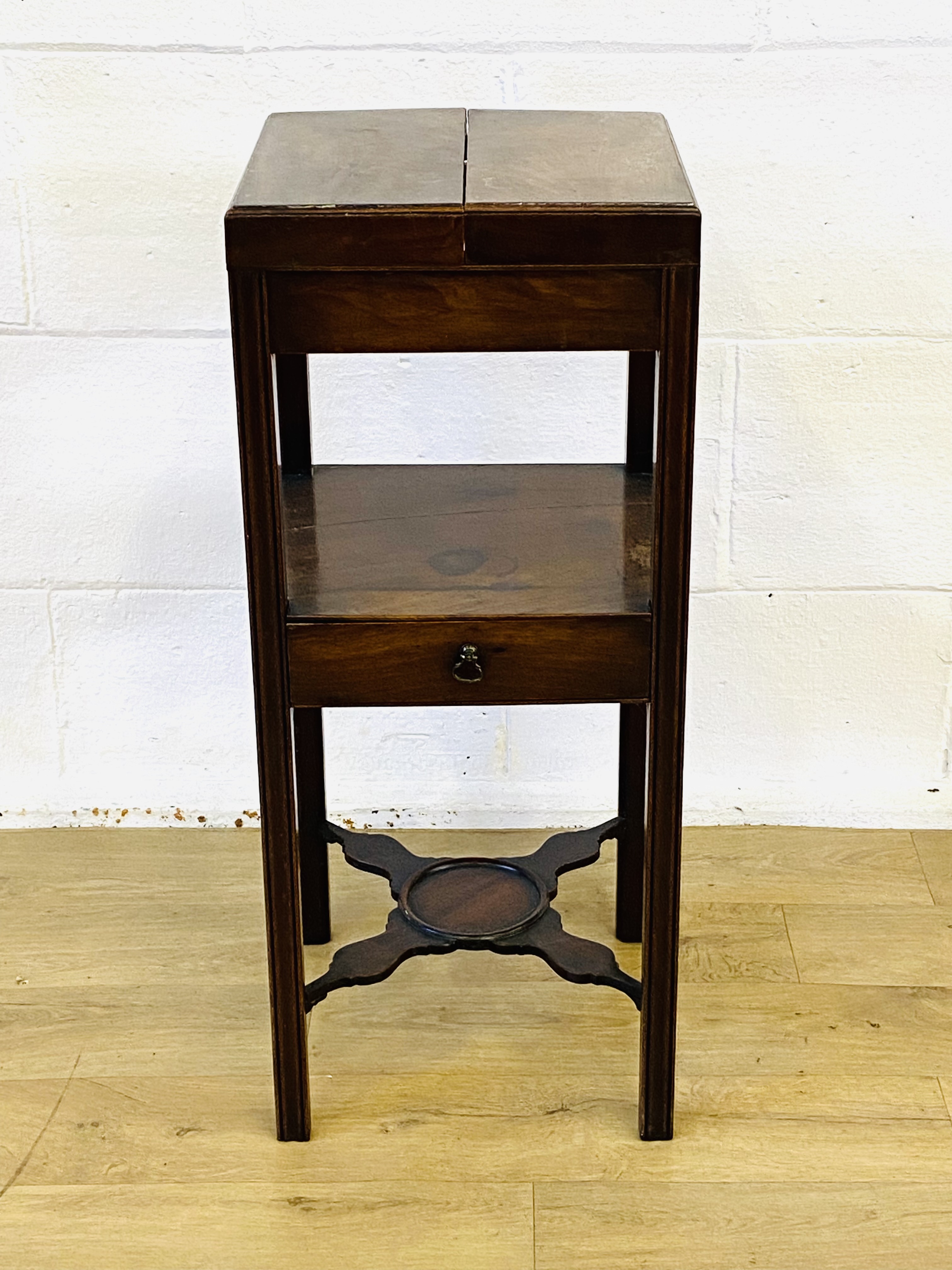 Mahogany washstand