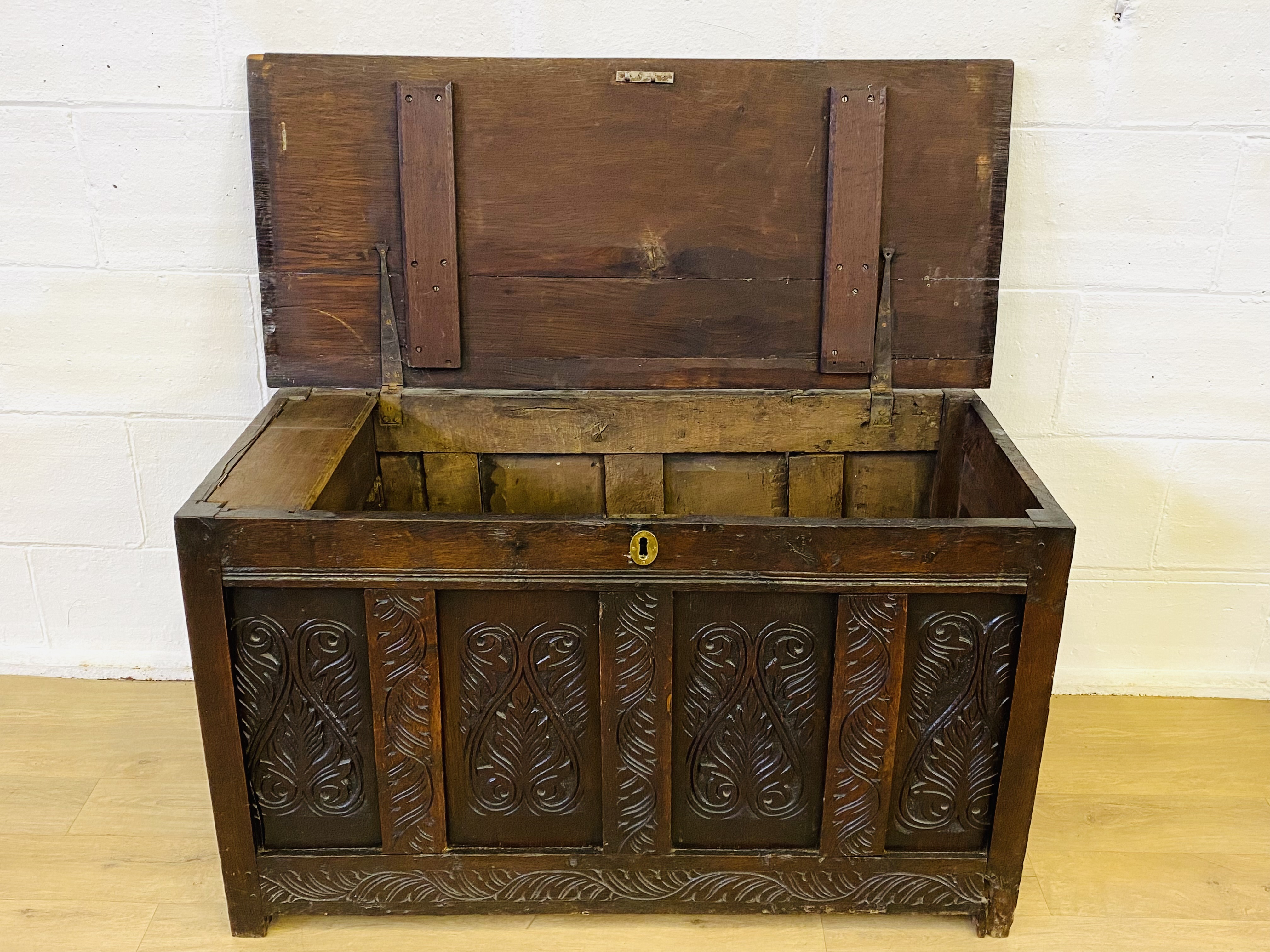 Georgian oak chest - Image 5 of 8