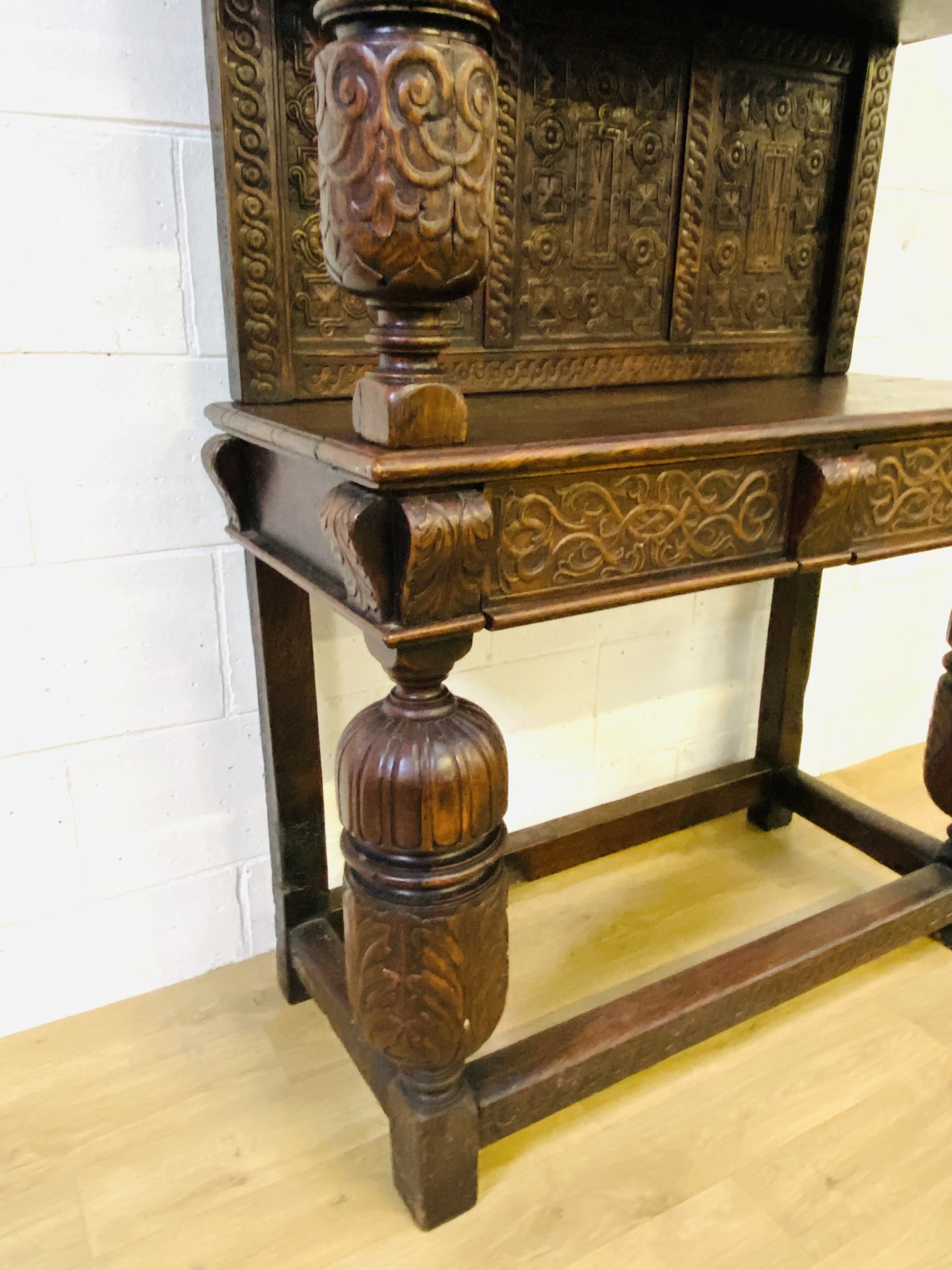 Victorian oak court cupboard - Image 6 of 15