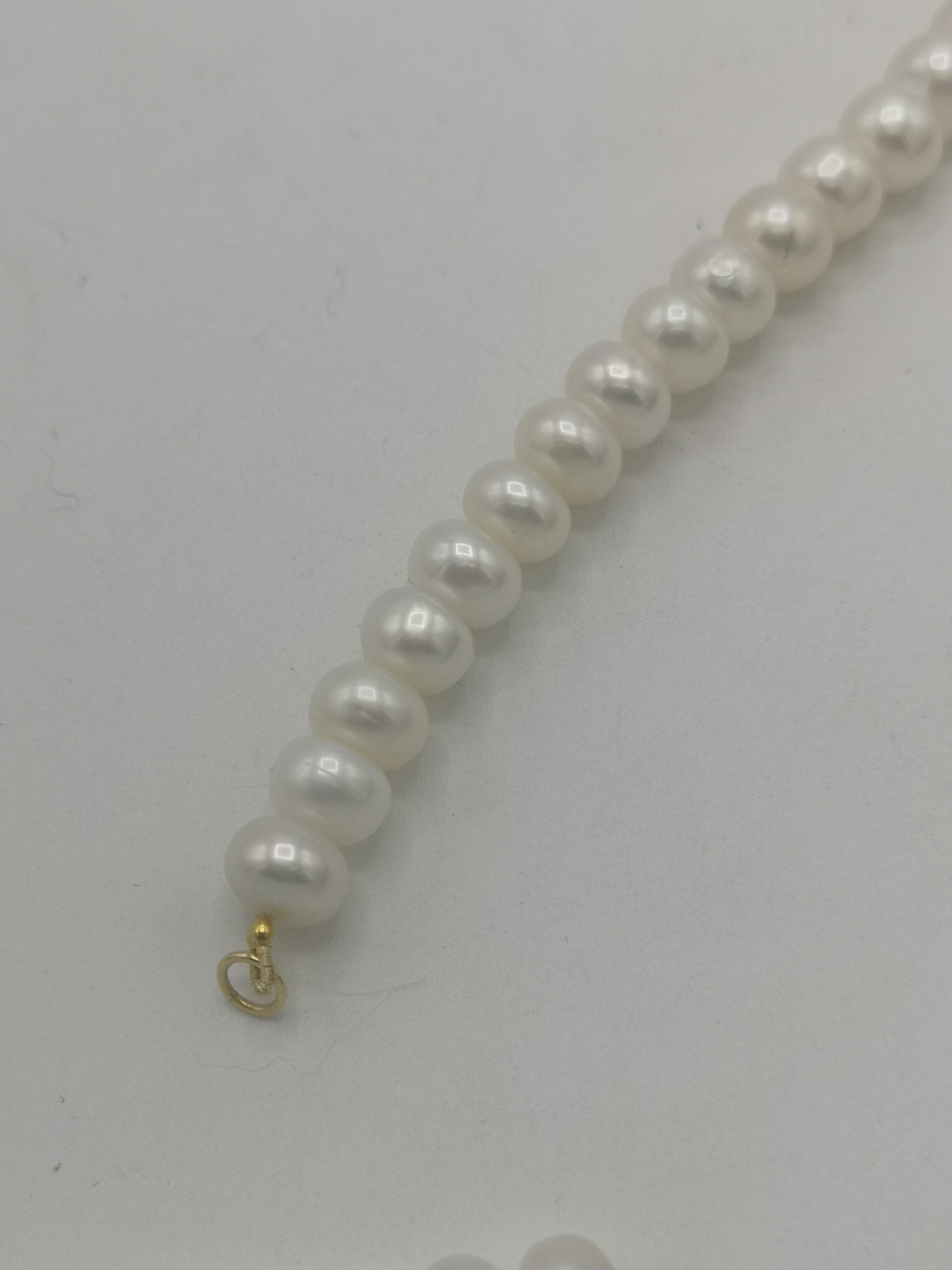 Pearl necklace with 9ct gold clasp - Image 3 of 4