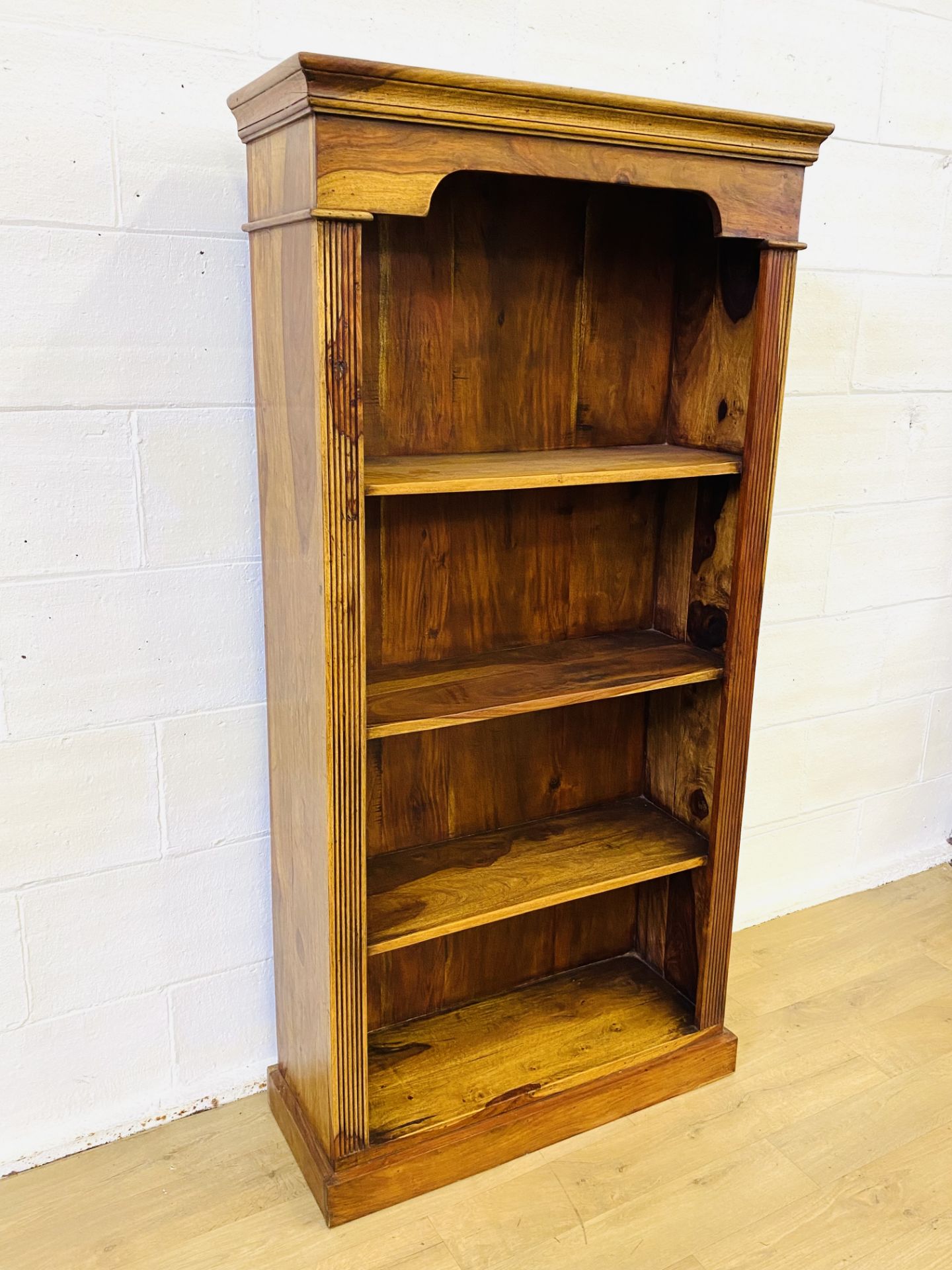 Hard wood open display unit - Image 5 of 5