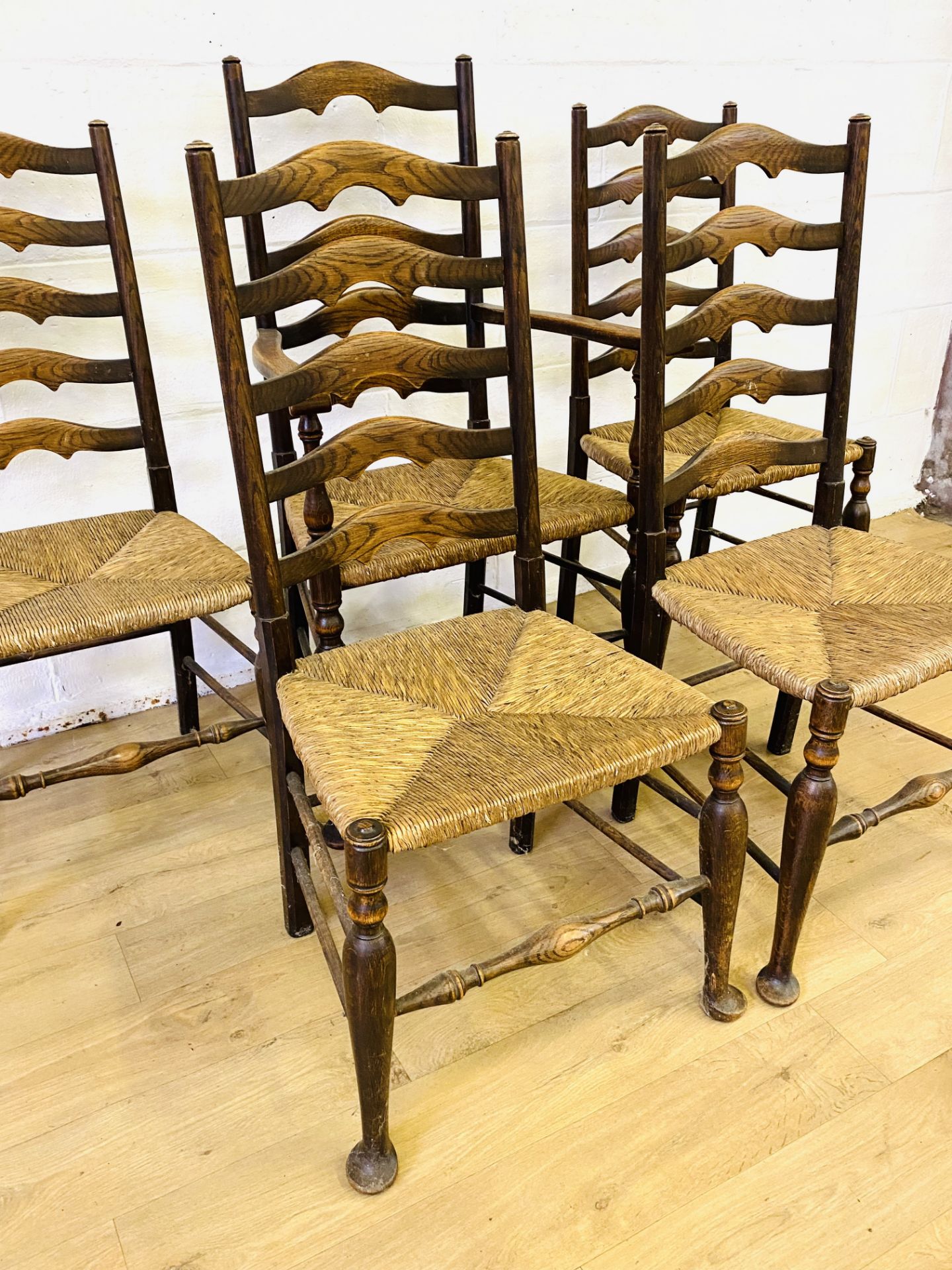 Five oak ladderback dining chairs - Image 7 of 9