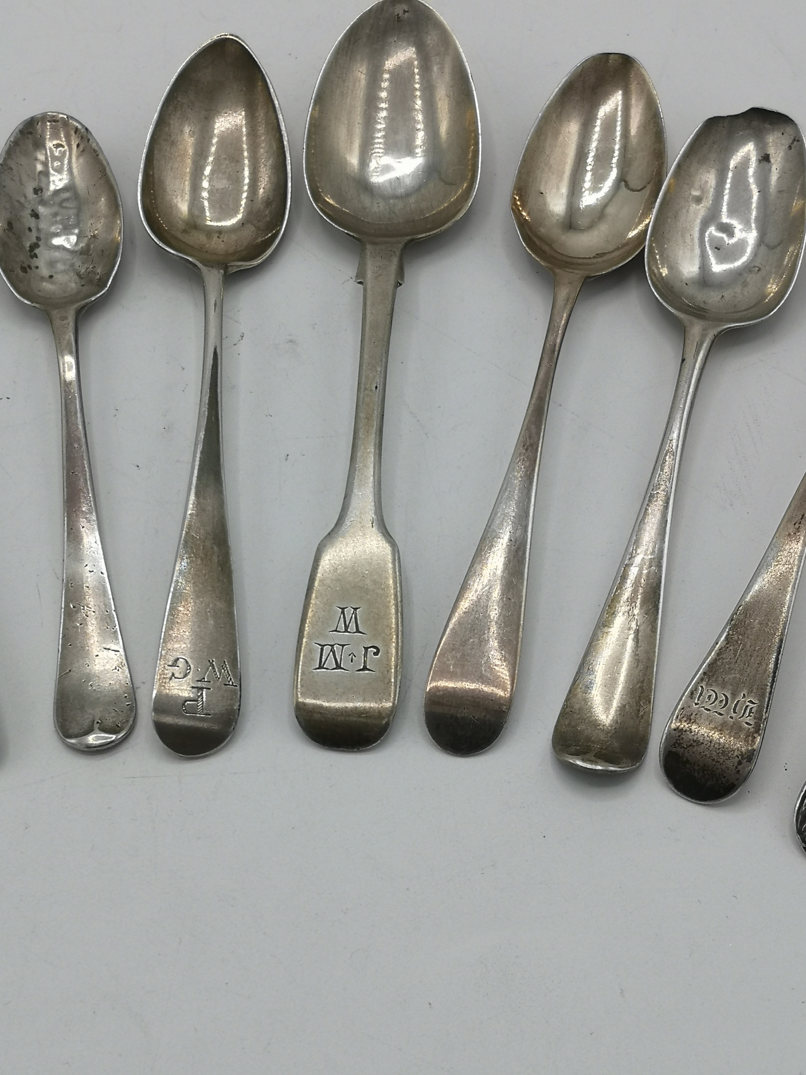 Collection of Georgian and Victorian tea spoons - Image 4 of 7