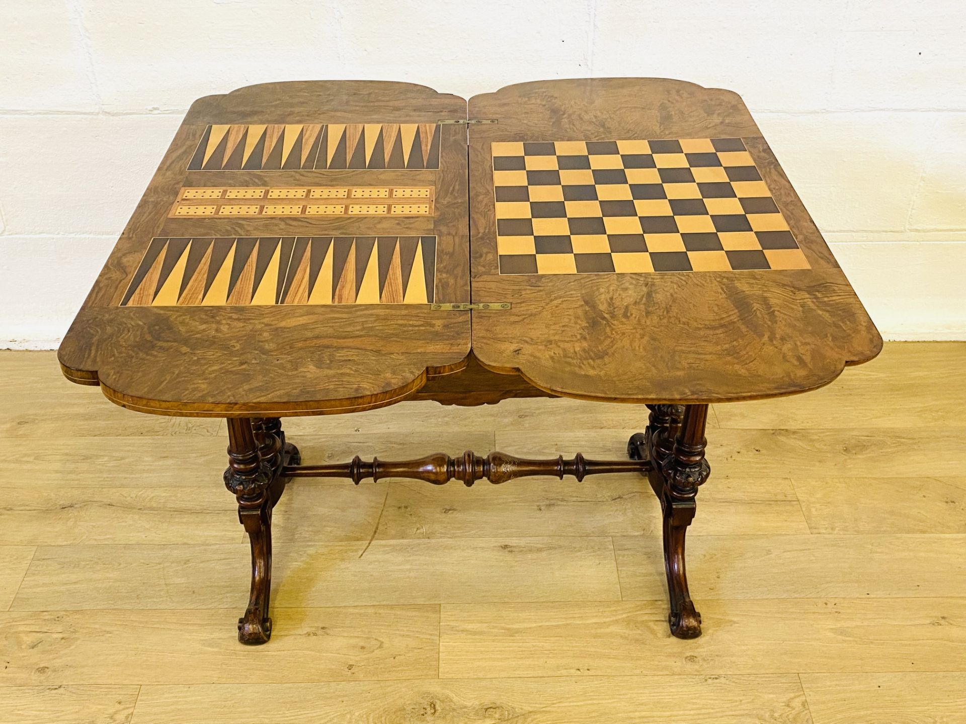 Flame mahogany games table - Image 8 of 10