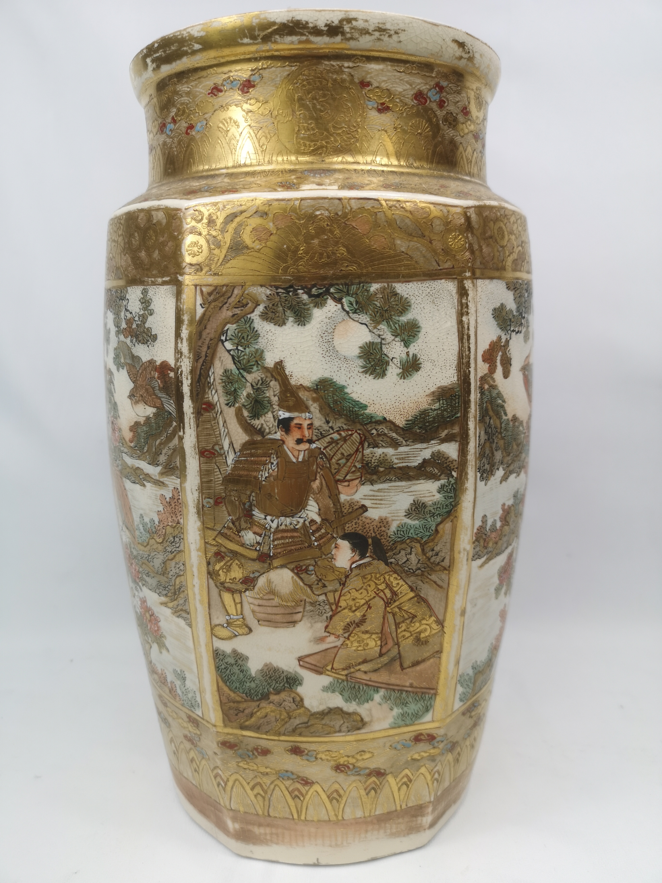 Pair of Japanese Satsuma vases - Image 3 of 23