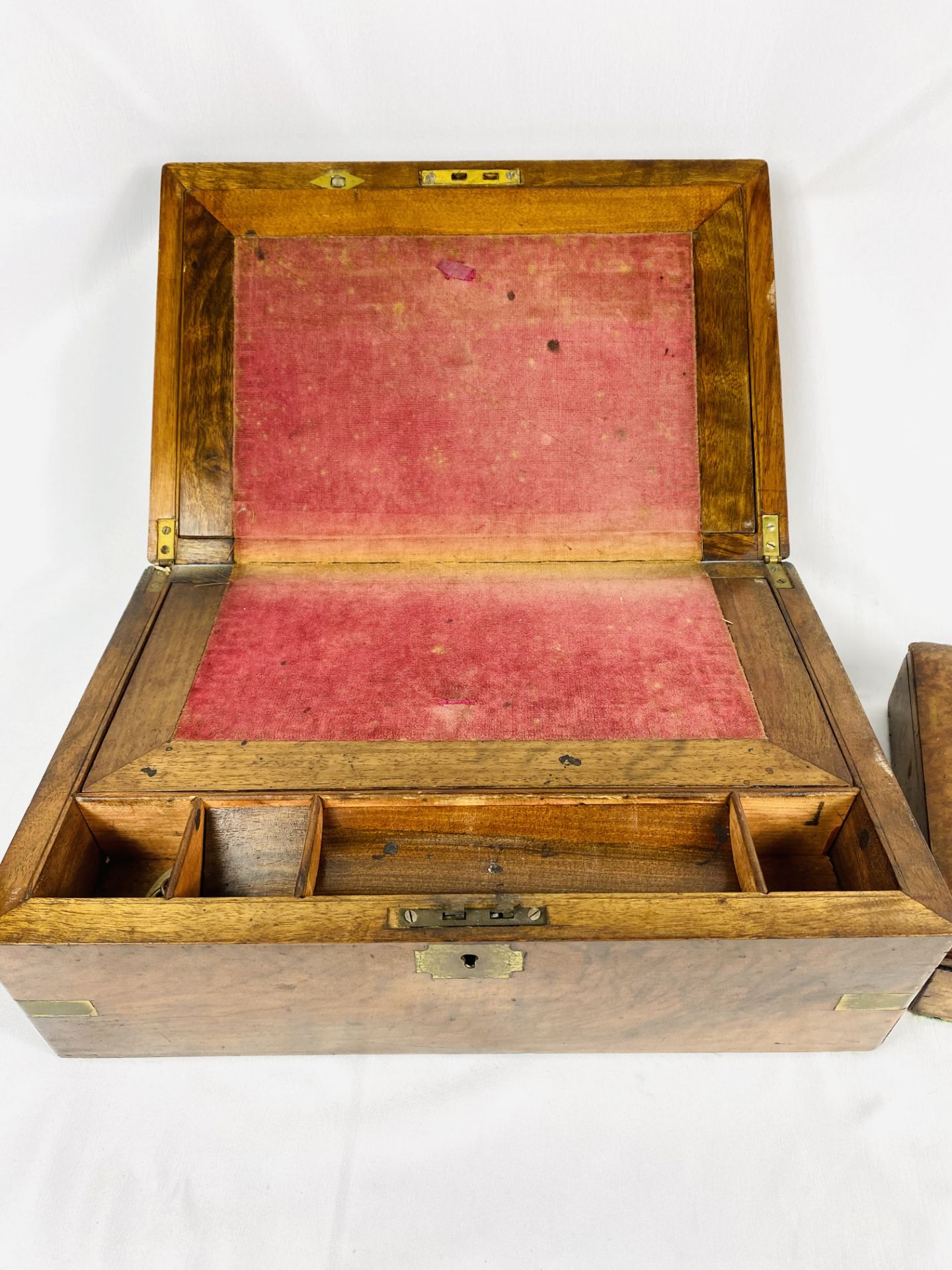 Mahogany writing box together with a mahogany veneer jewellery box - Image 3 of 4