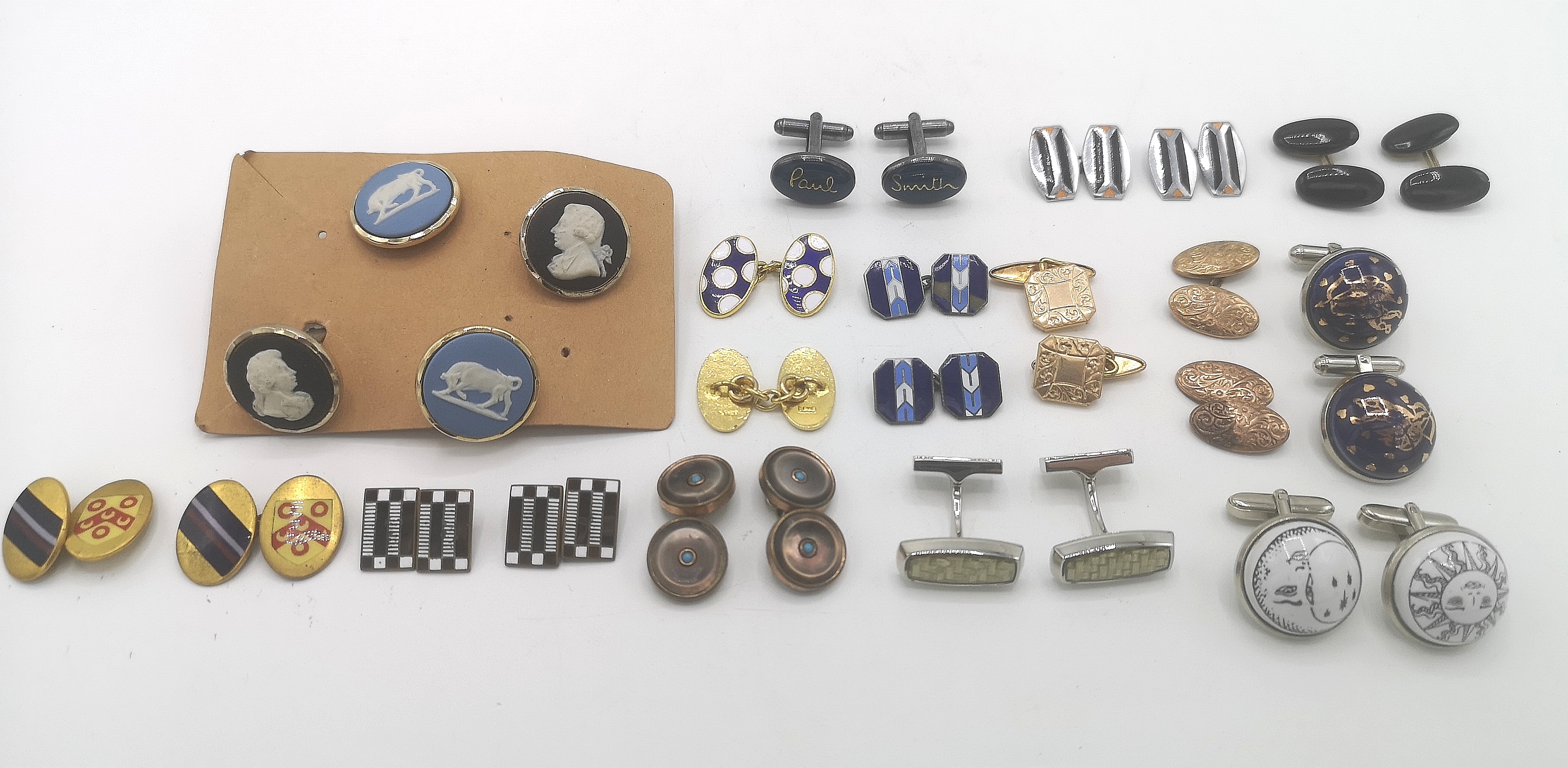 Quantity of fashion cufflinks to include Paul Smith, Hugo Boss and Duchamp - Image 2 of 8