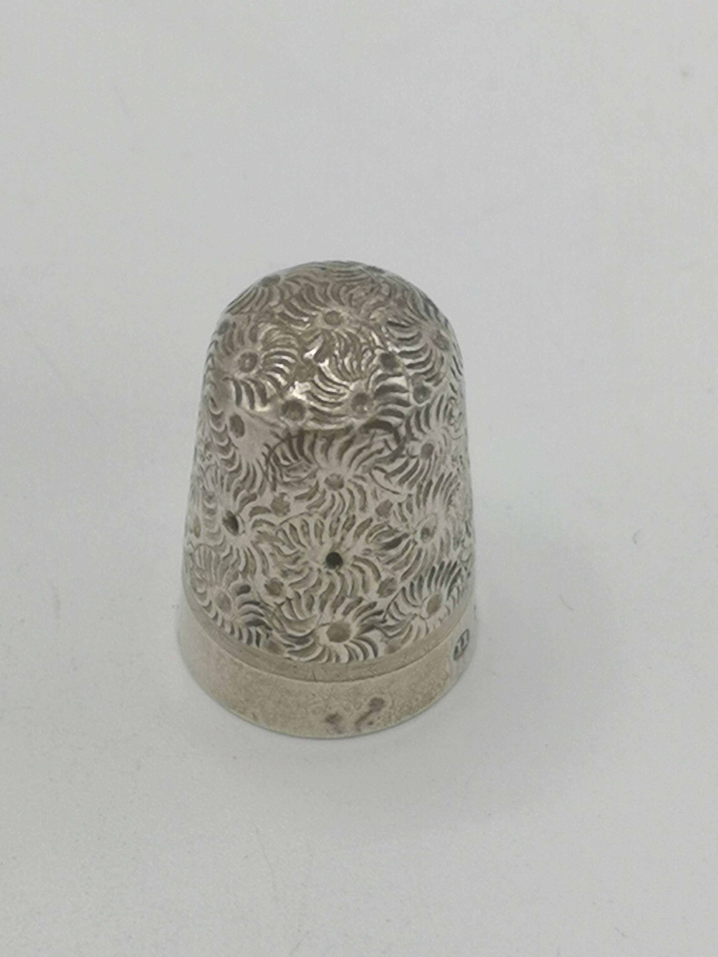 Five silver thimbles together with three others - Image 9 of 9