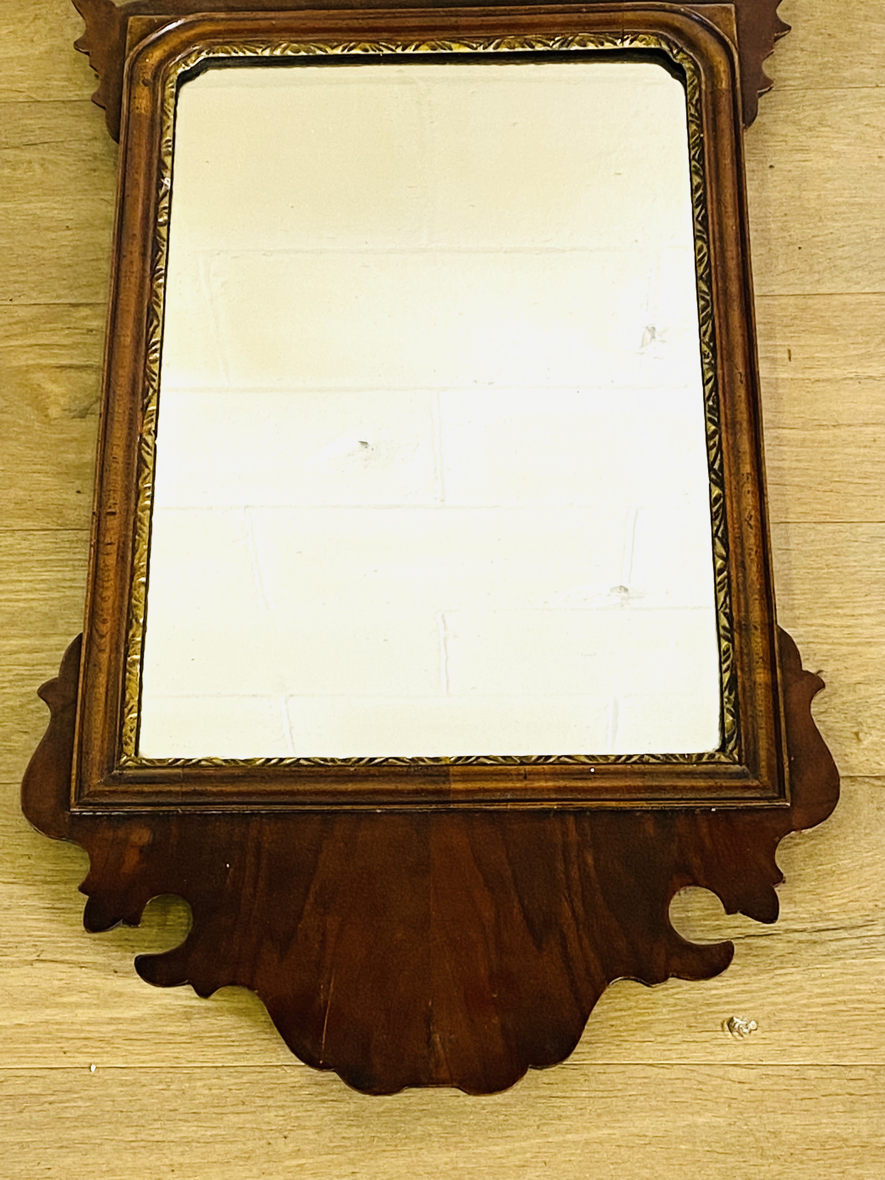 Georgian mahogany fret cut wall mirror - Image 4 of 4