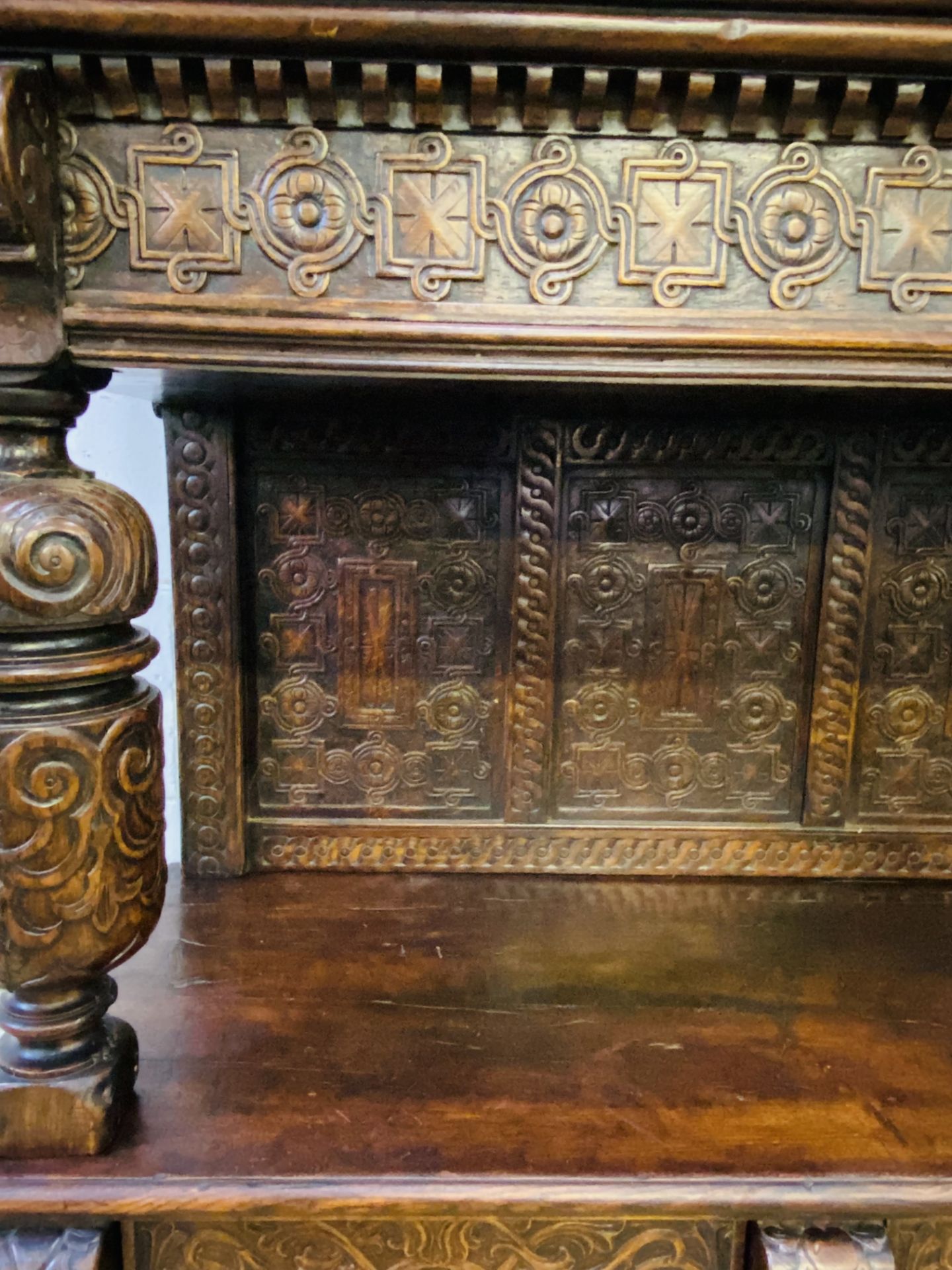 Victorian oak court cupboard - Image 12 of 15