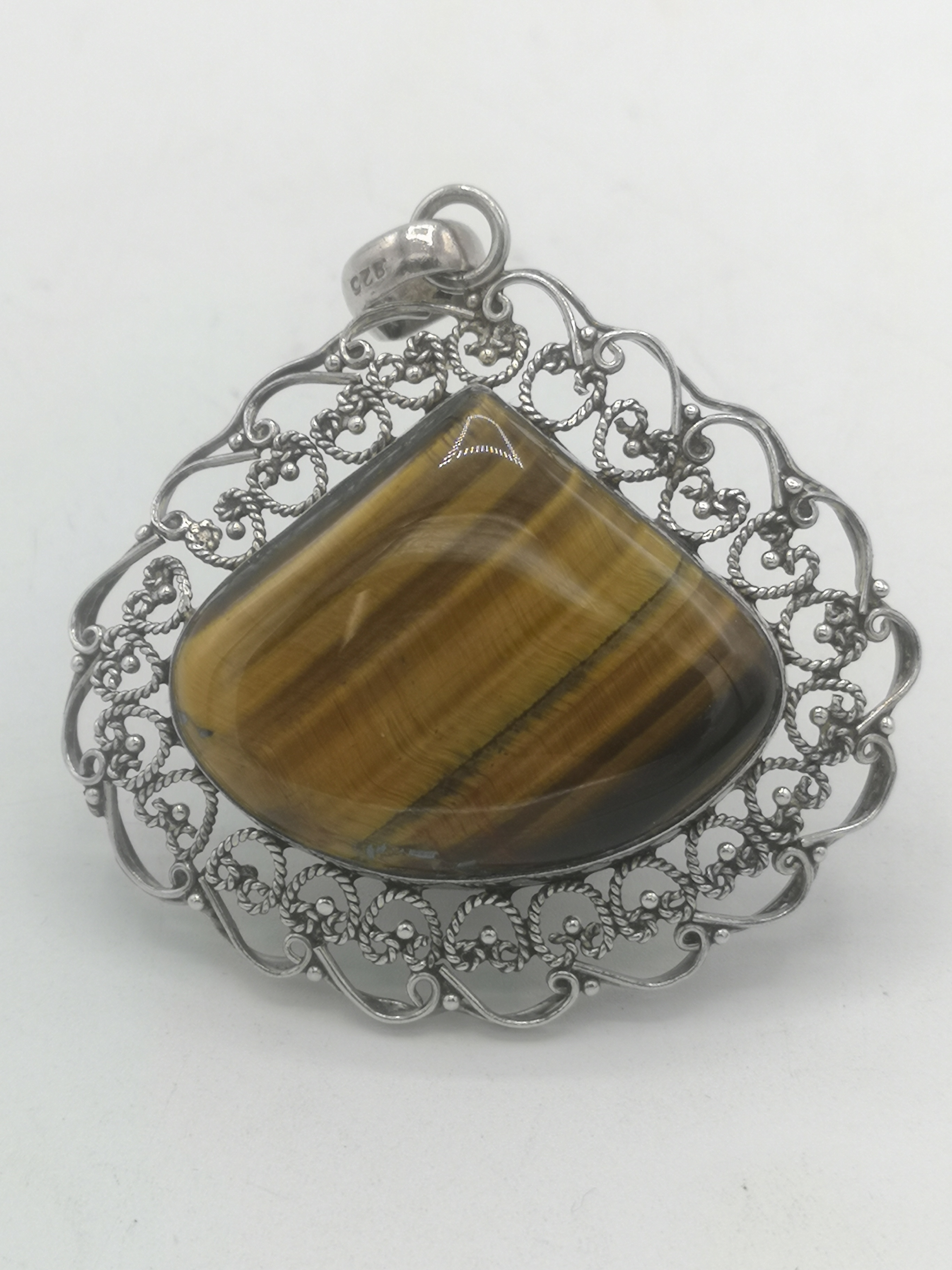 Silver pendant set with a tiger eye - Image 2 of 3