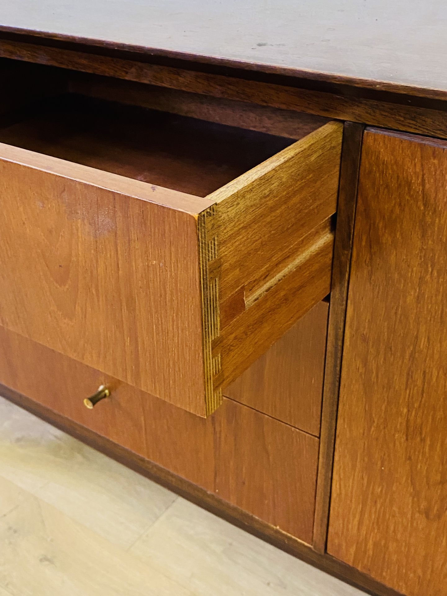 Teak sideboard - Image 3 of 6