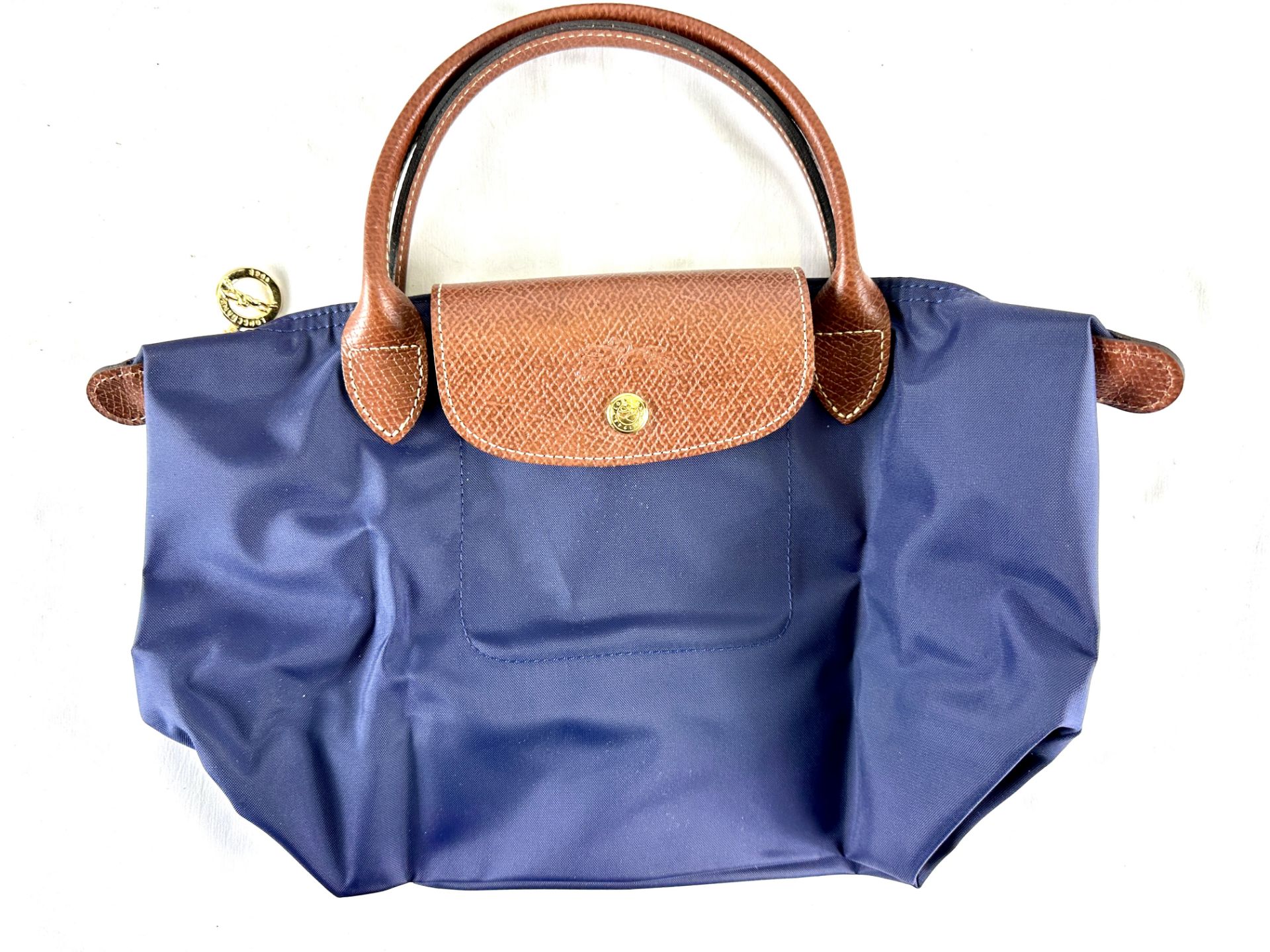 Five Longchamps fold out canvas bags with leather trim - Image 9 of 9