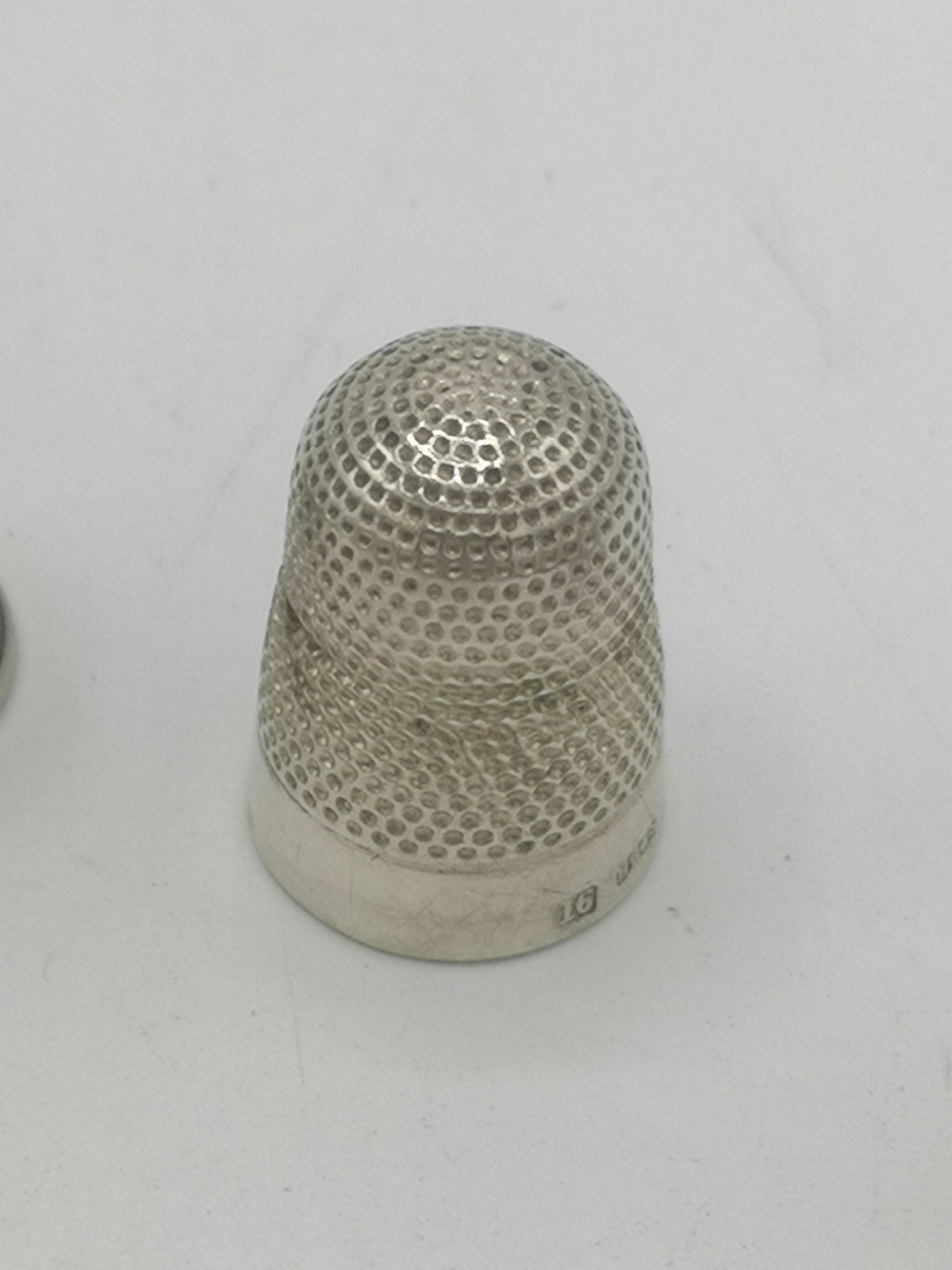 Five silver thimbles together with three others - Image 8 of 9