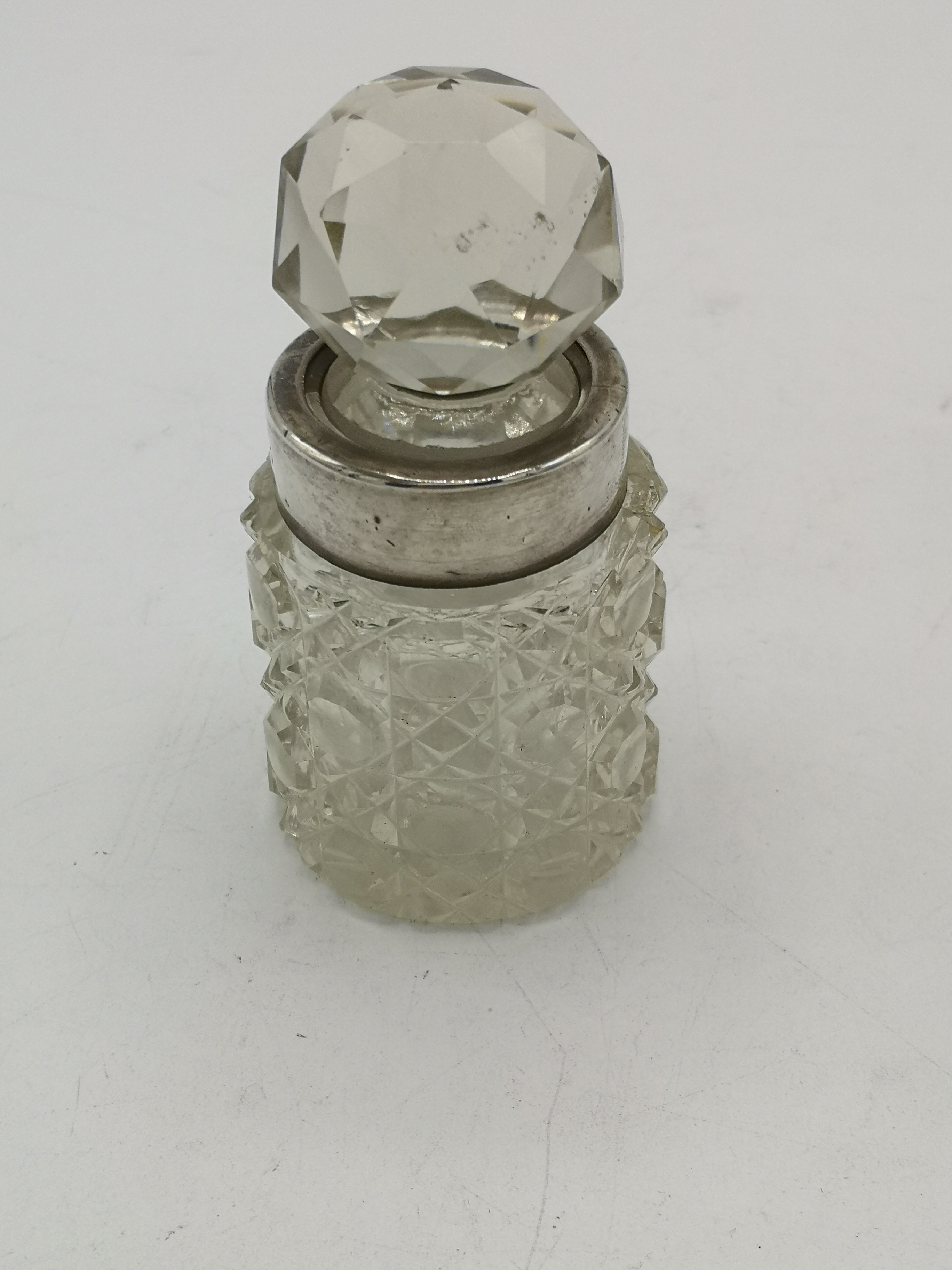 A collection of glass and silver dressing bottles and jars together with two glass bottles - Image 5 of 7