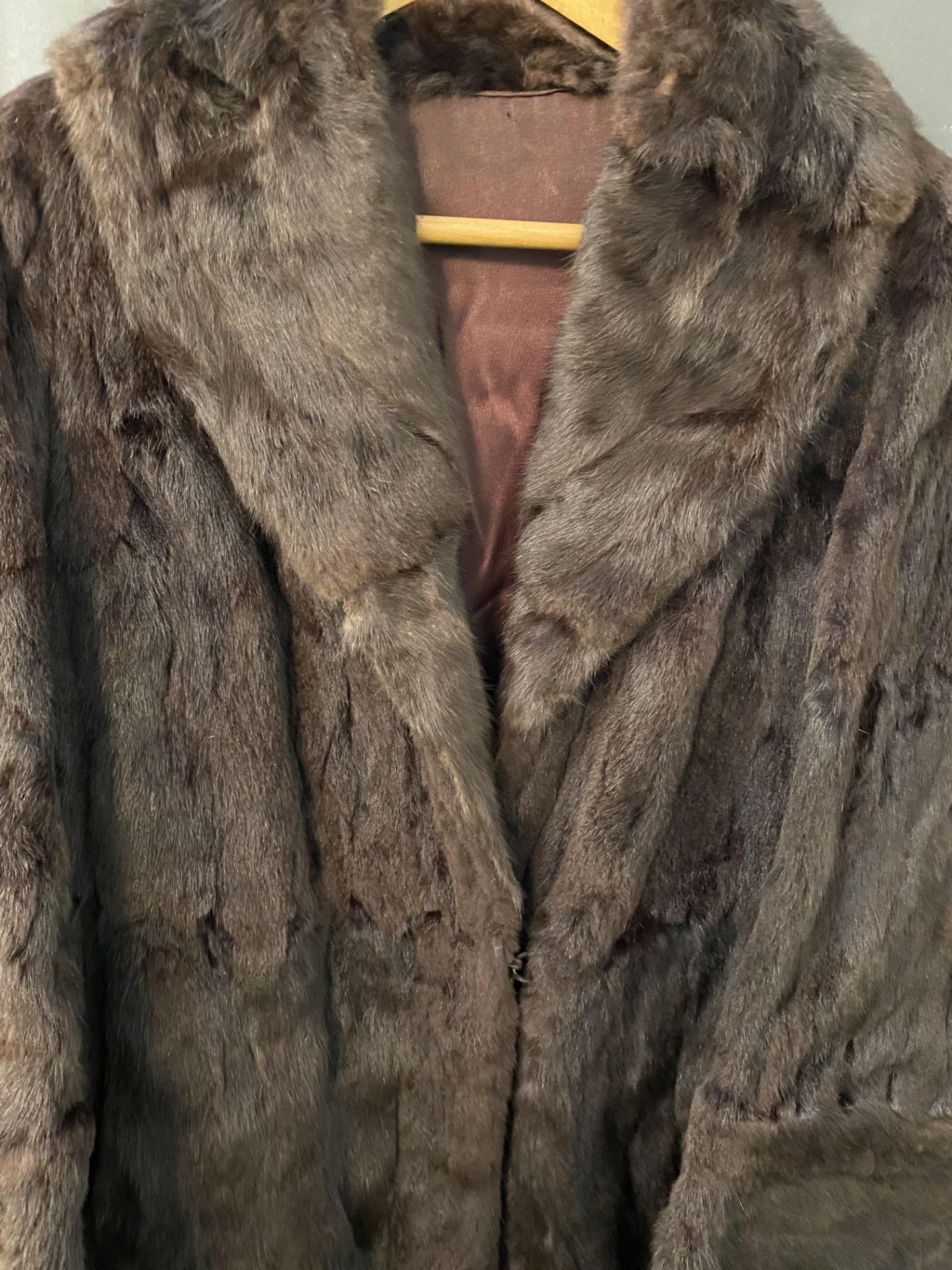 Two fur coats - Image 2 of 6