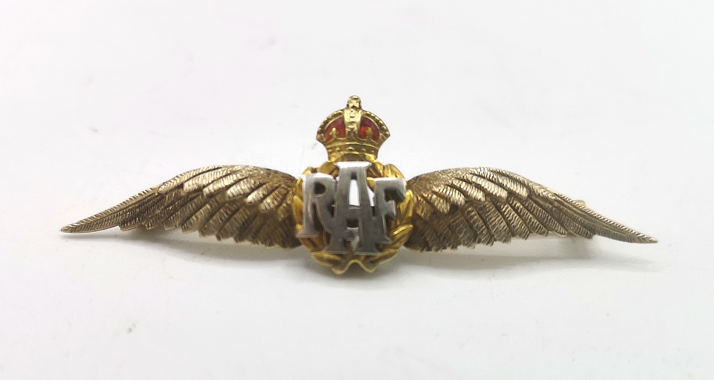 9ct gold and enamel RAF brooch