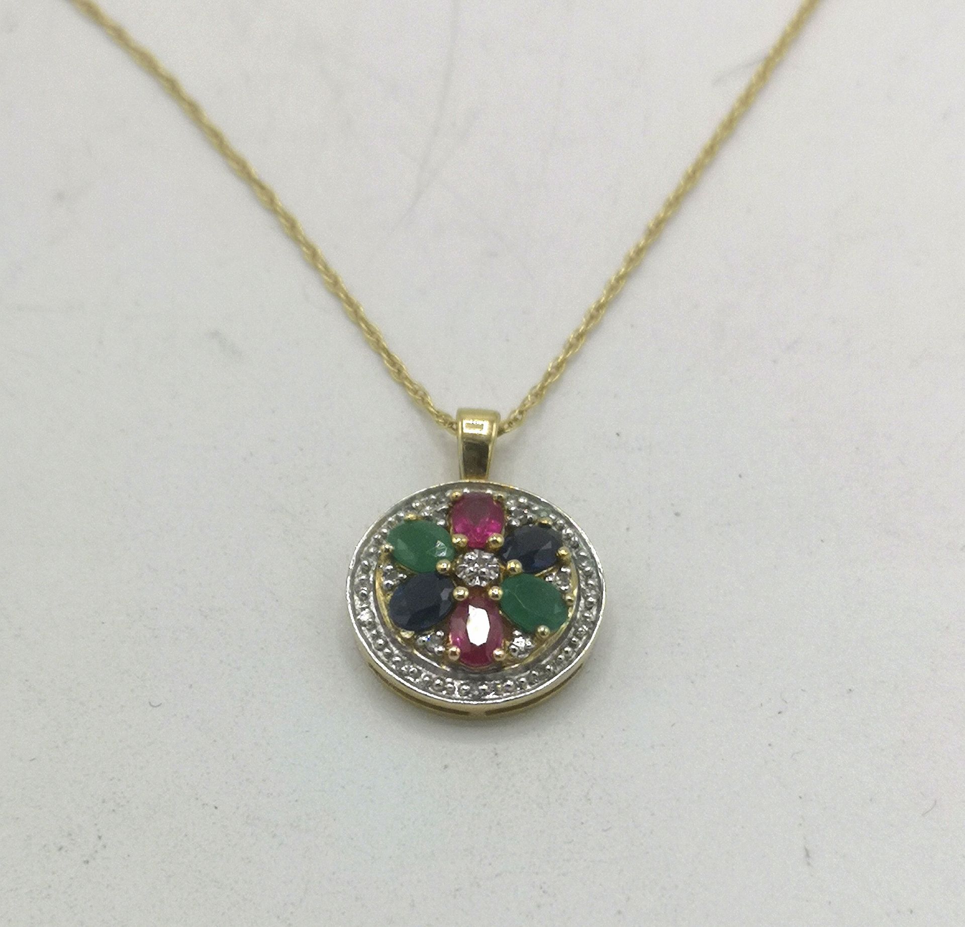 9ct gold pendant set with rubies, emeralds and sapphires - Image 4 of 8