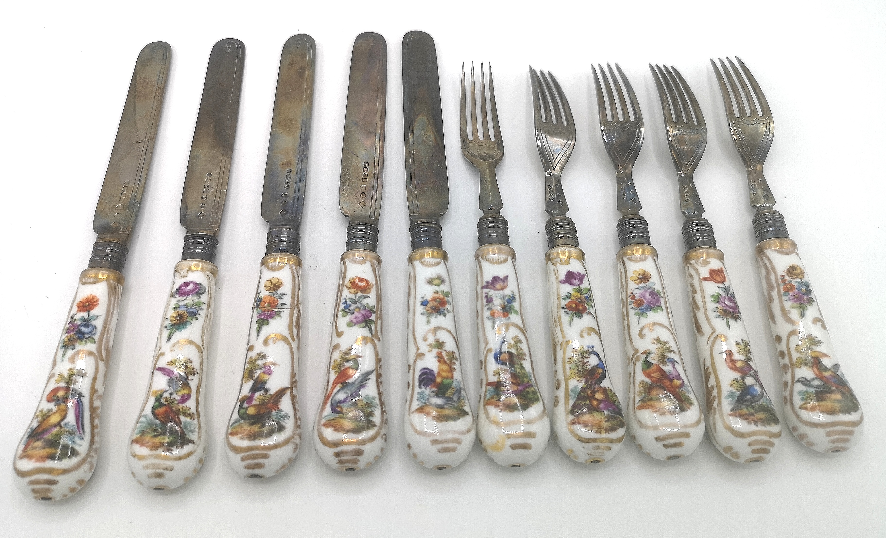 Ten fruit knives and forks with silver blades and tines - Image 2 of 19