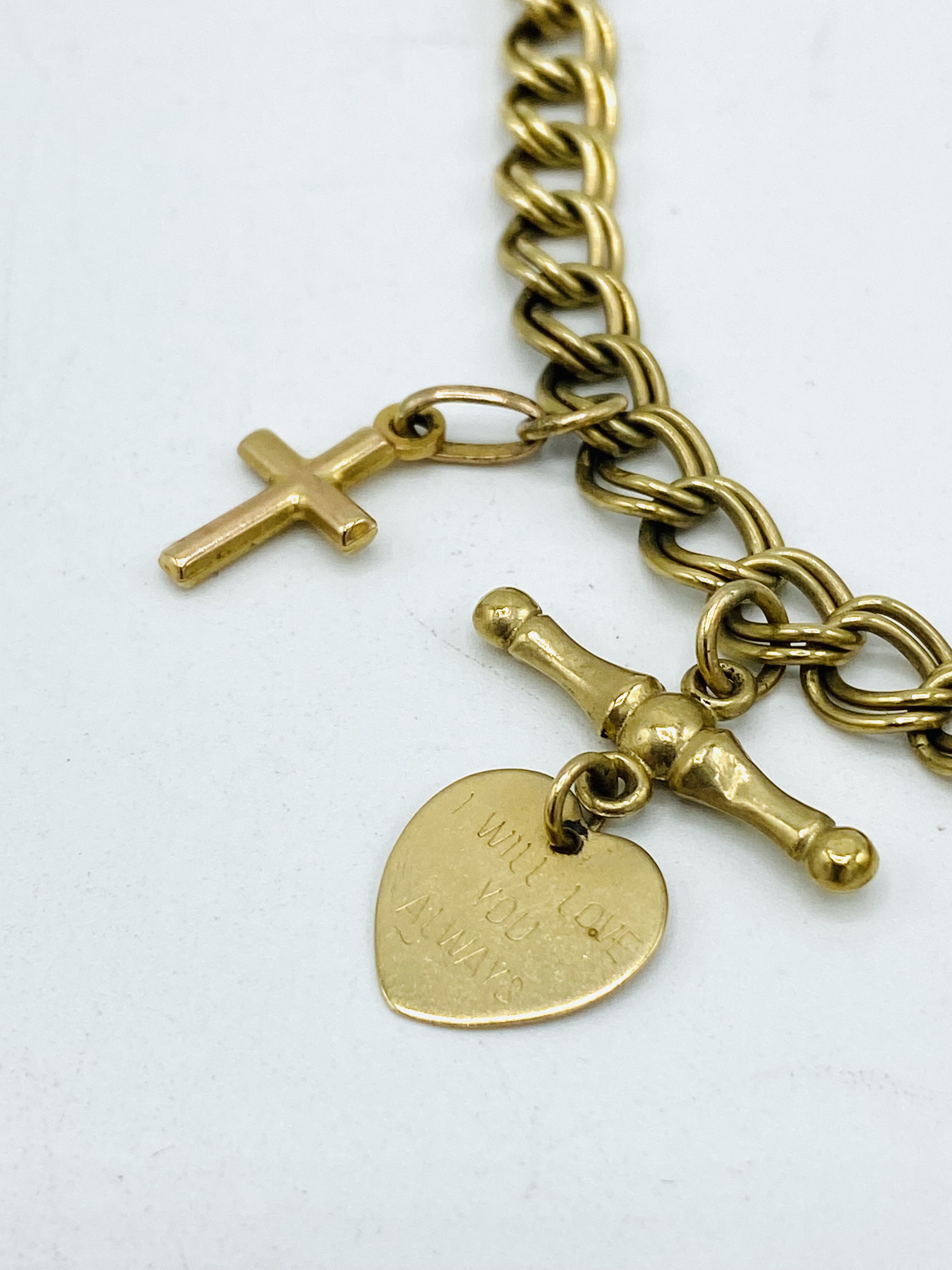 9ct gold charm bracelet - Image 2 of 5