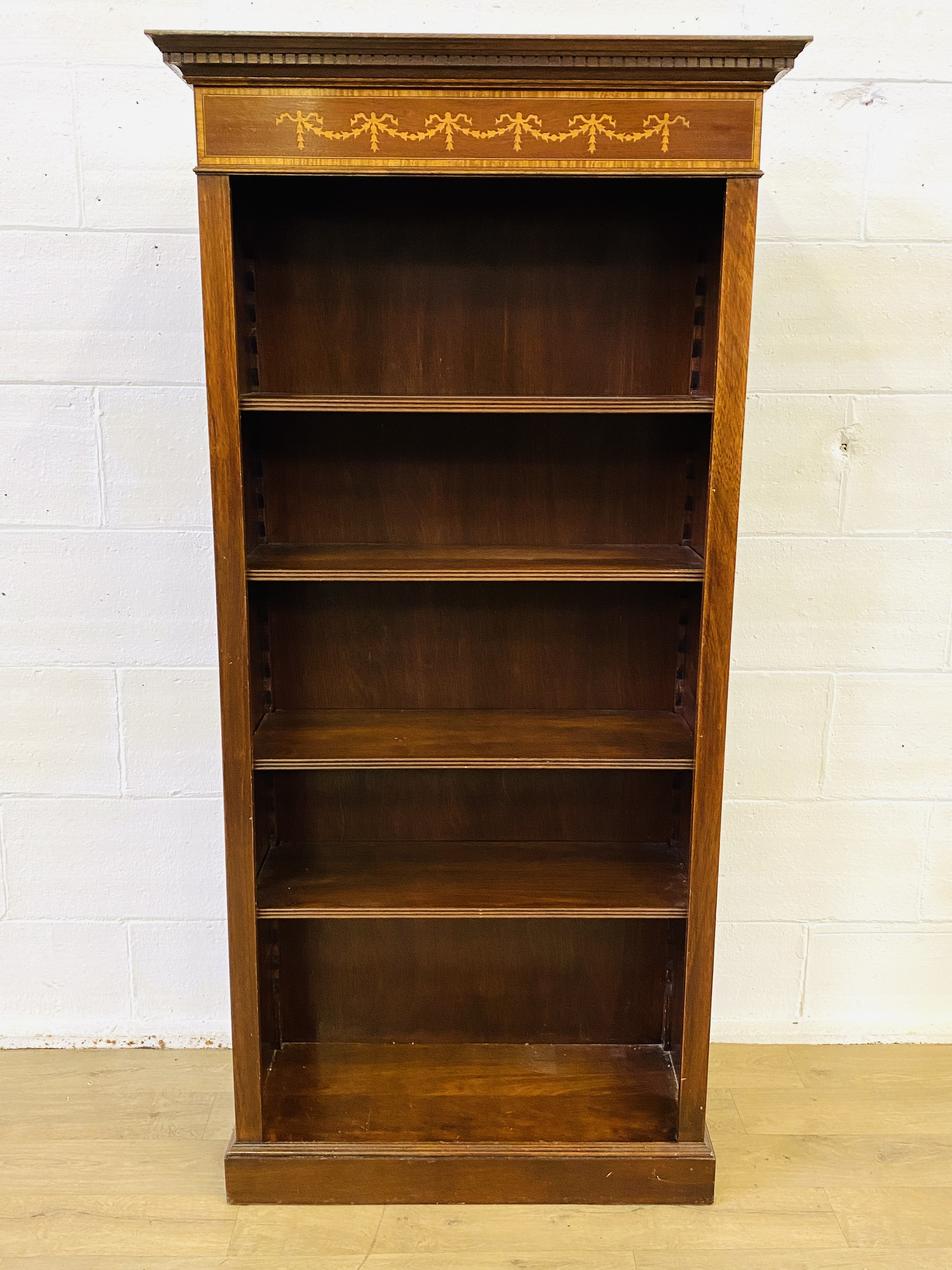 Mahogany open bookcase - Image 4 of 4