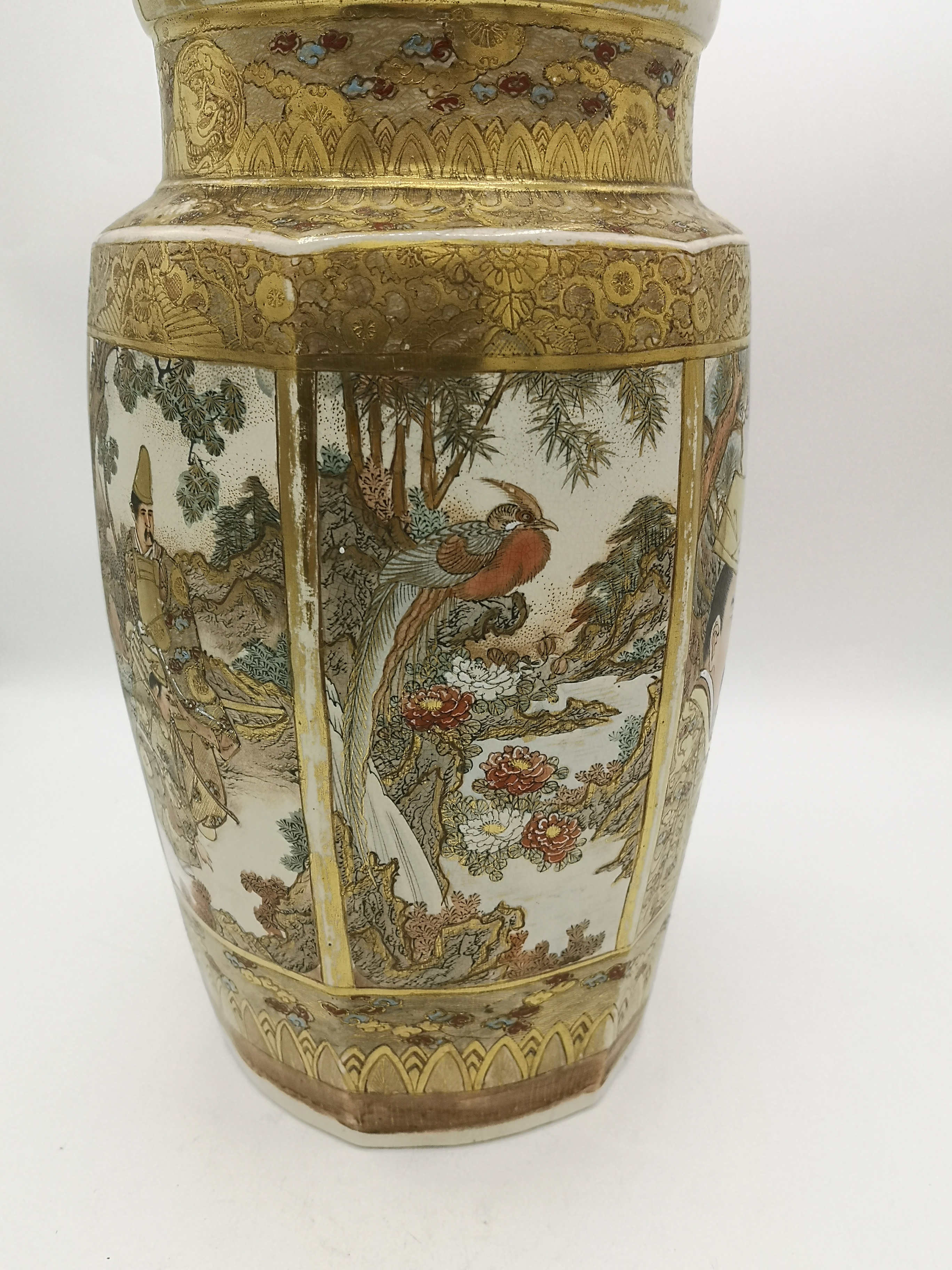 Pair of Japanese Satsuma vases - Image 20 of 23
