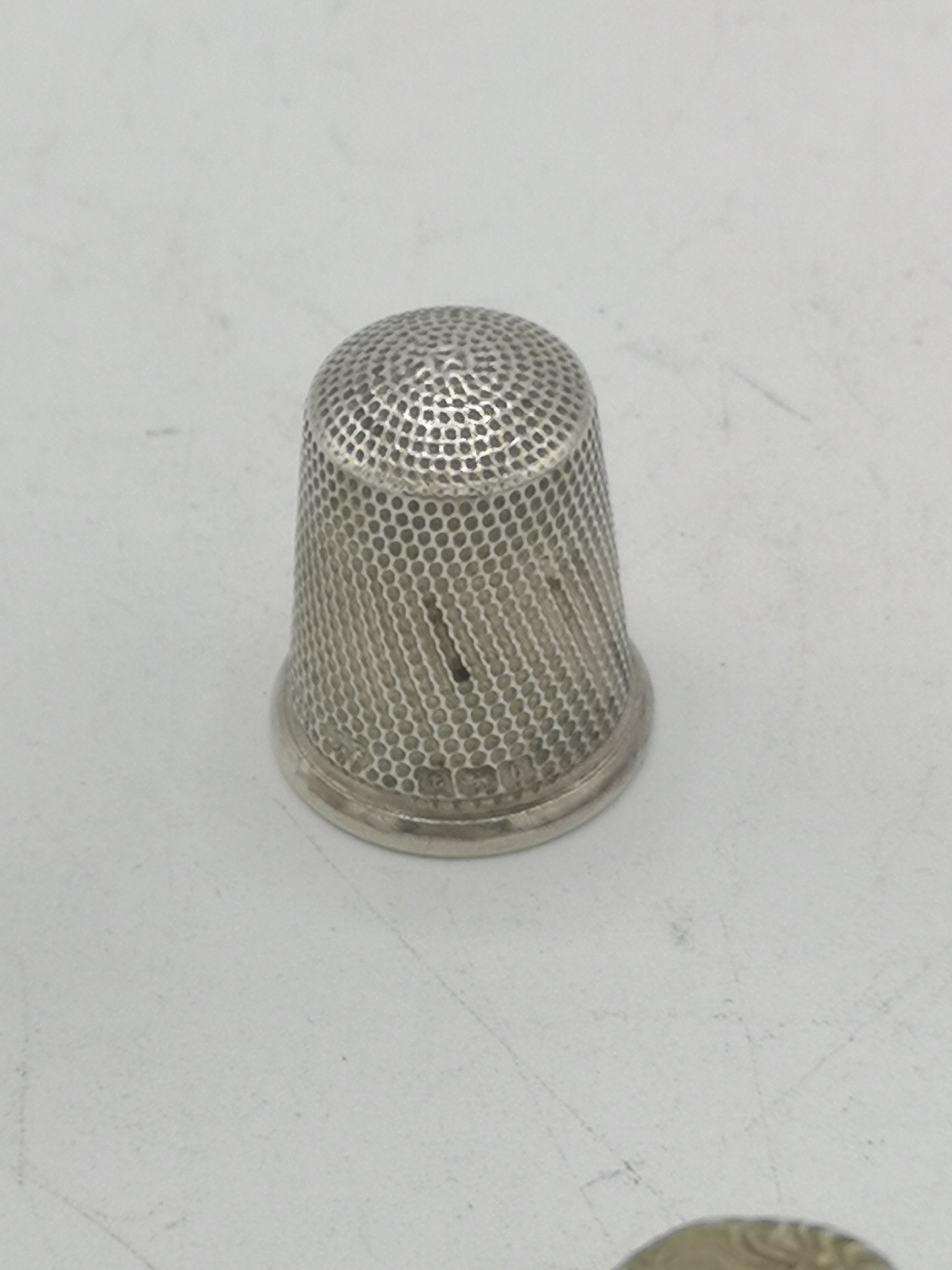 Five silver thimbles together with three others - Image 5 of 9