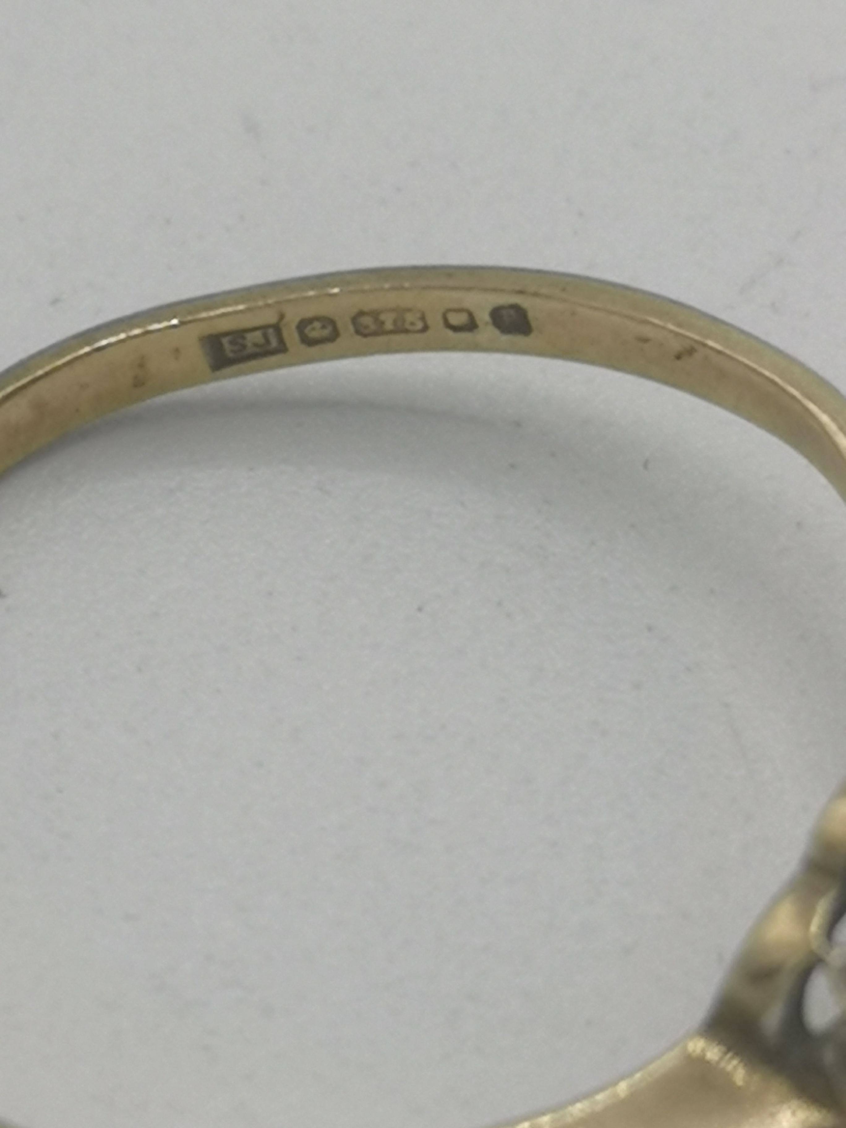 Eight 9ct gold rings - Image 6 of 22