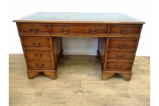 Mahogany veneer pedestal desk - Image 2 of 7