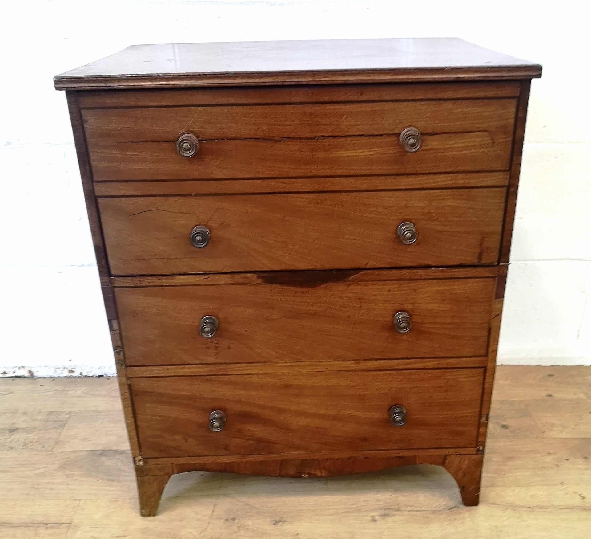 Mahogany commode