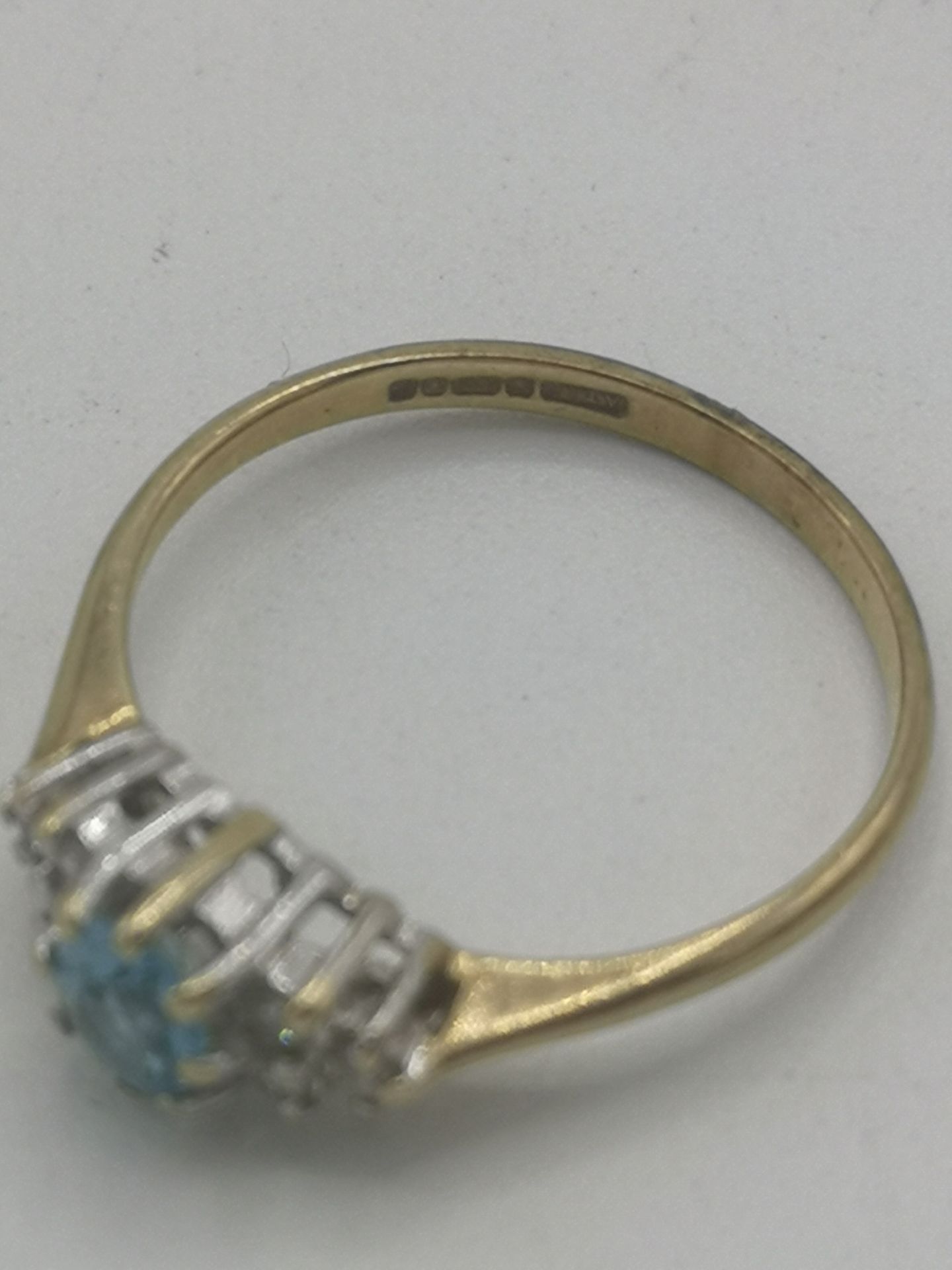 Eight 9ct gold rings - Image 21 of 22