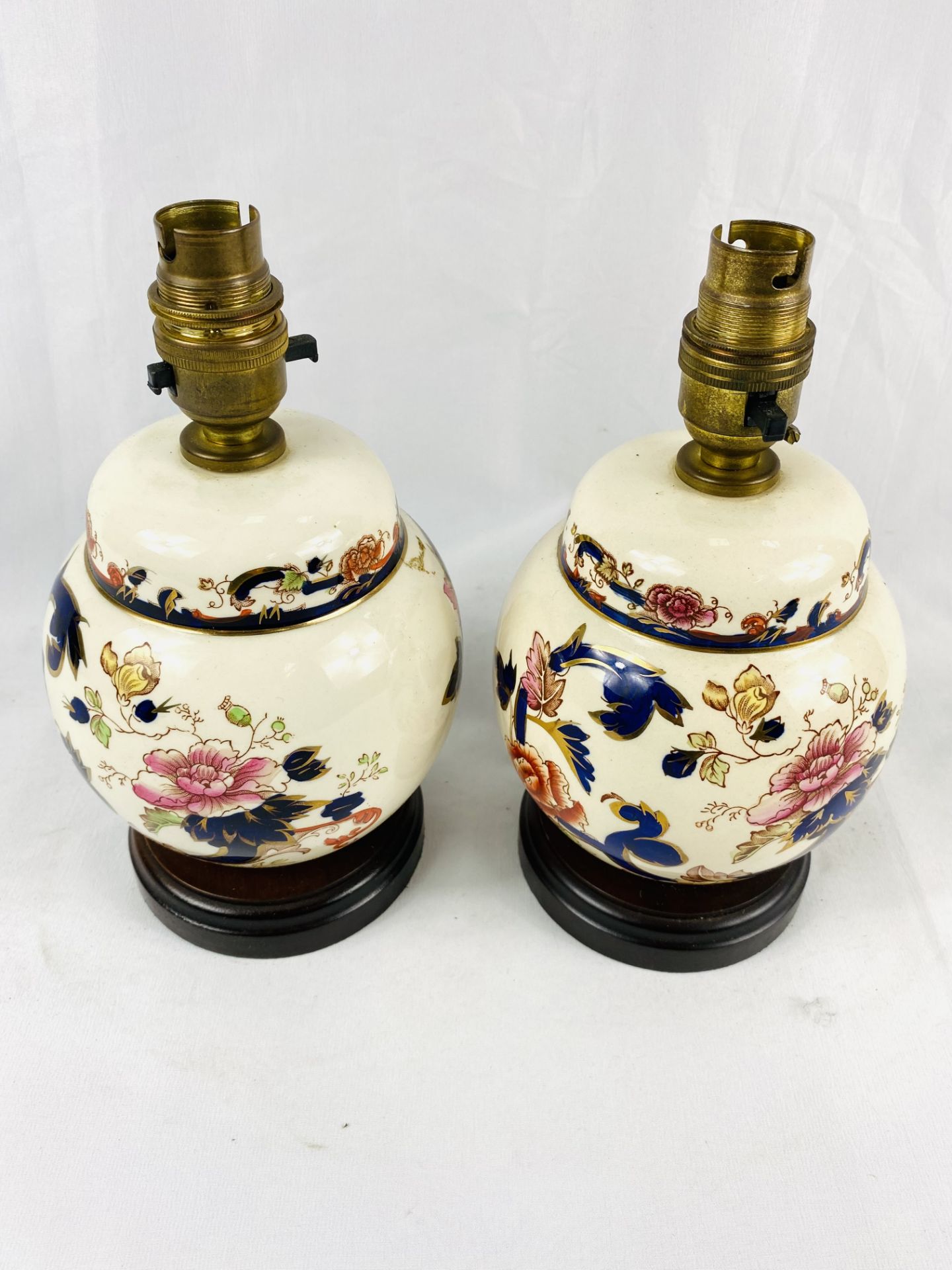 Two porcelain table lamps - Image 2 of 3