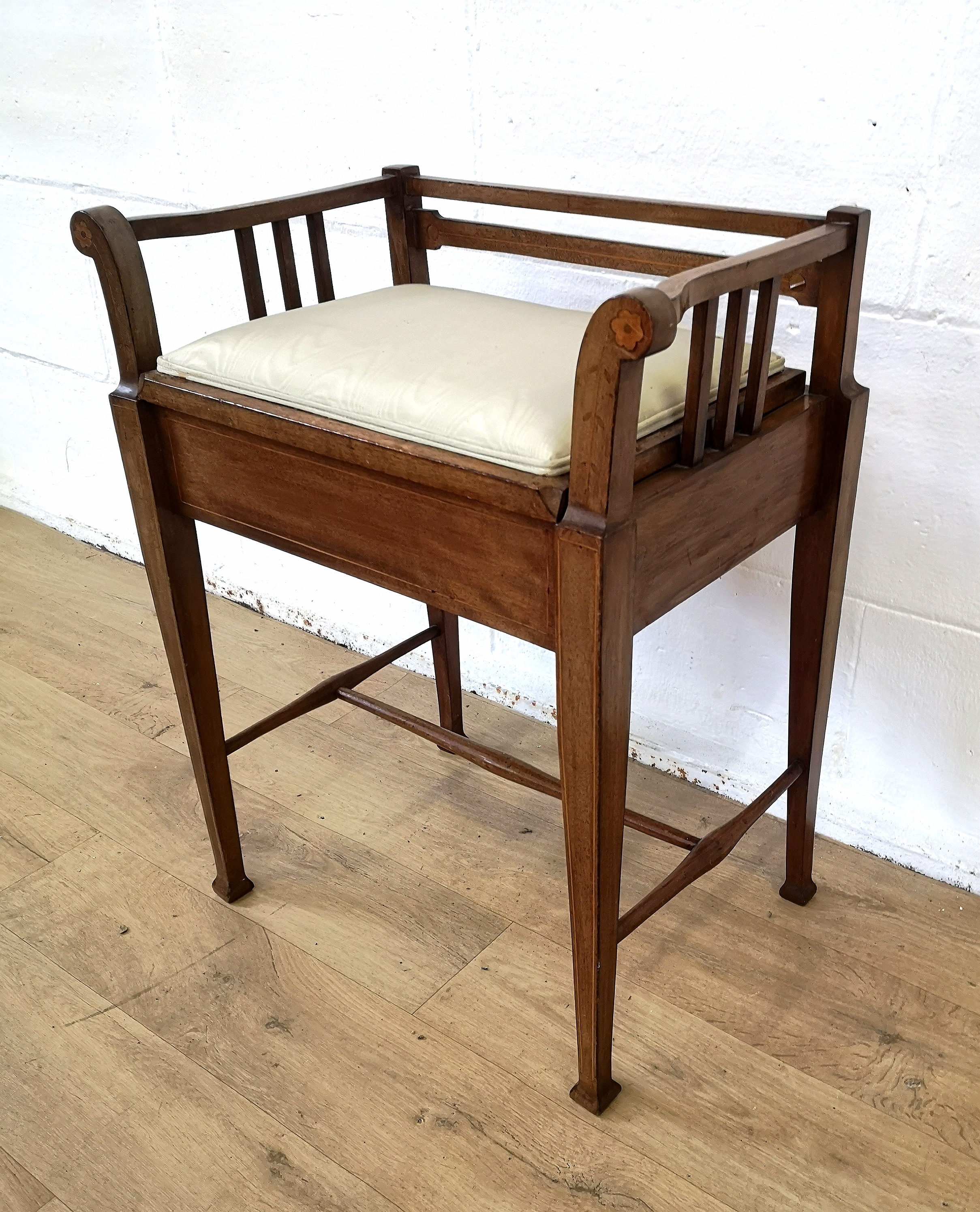 Regency style mahogany piano stool - Image 3 of 7