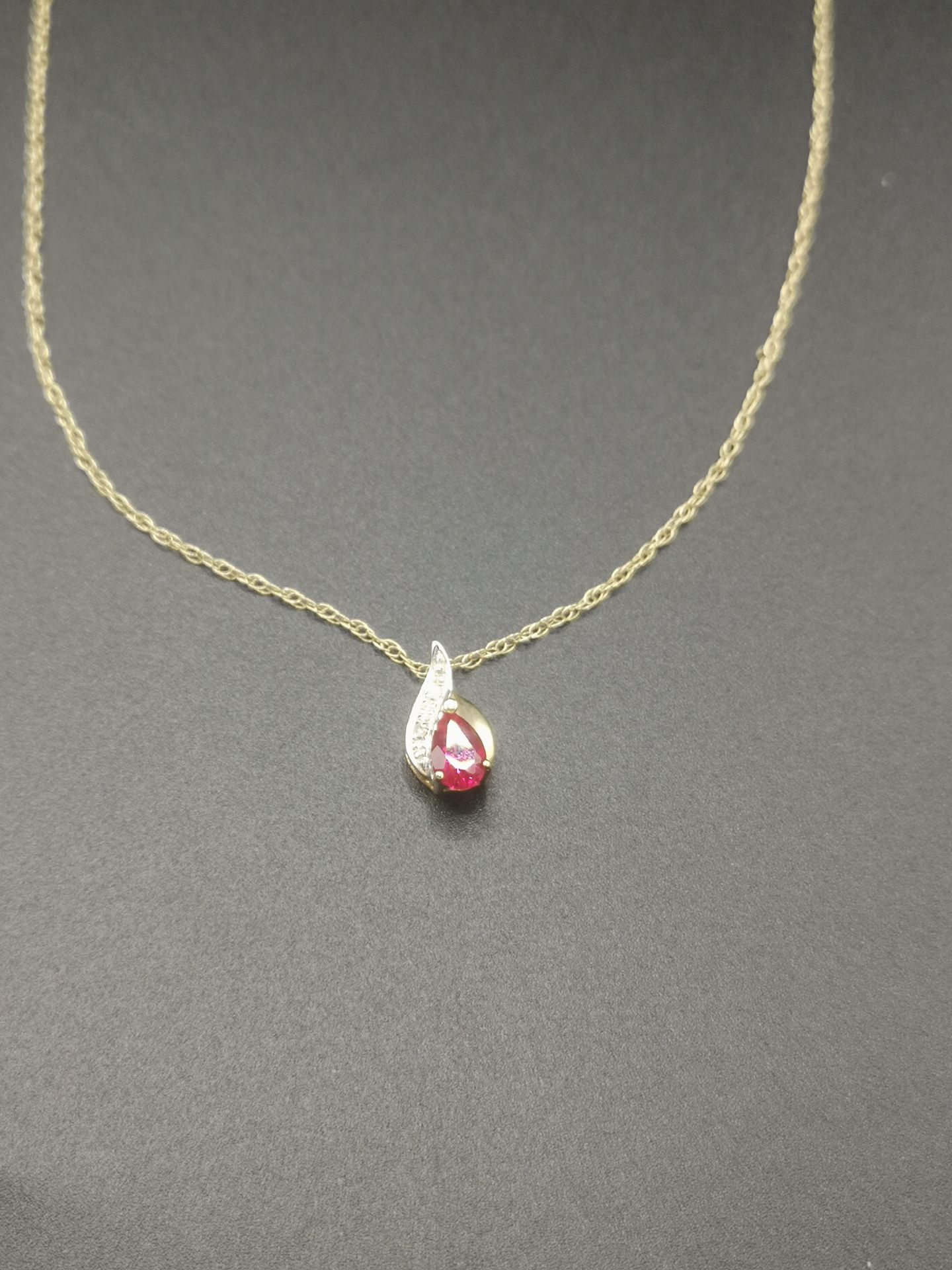 9ct gold necklace with ruby and diamond pendant - Image 2 of 5