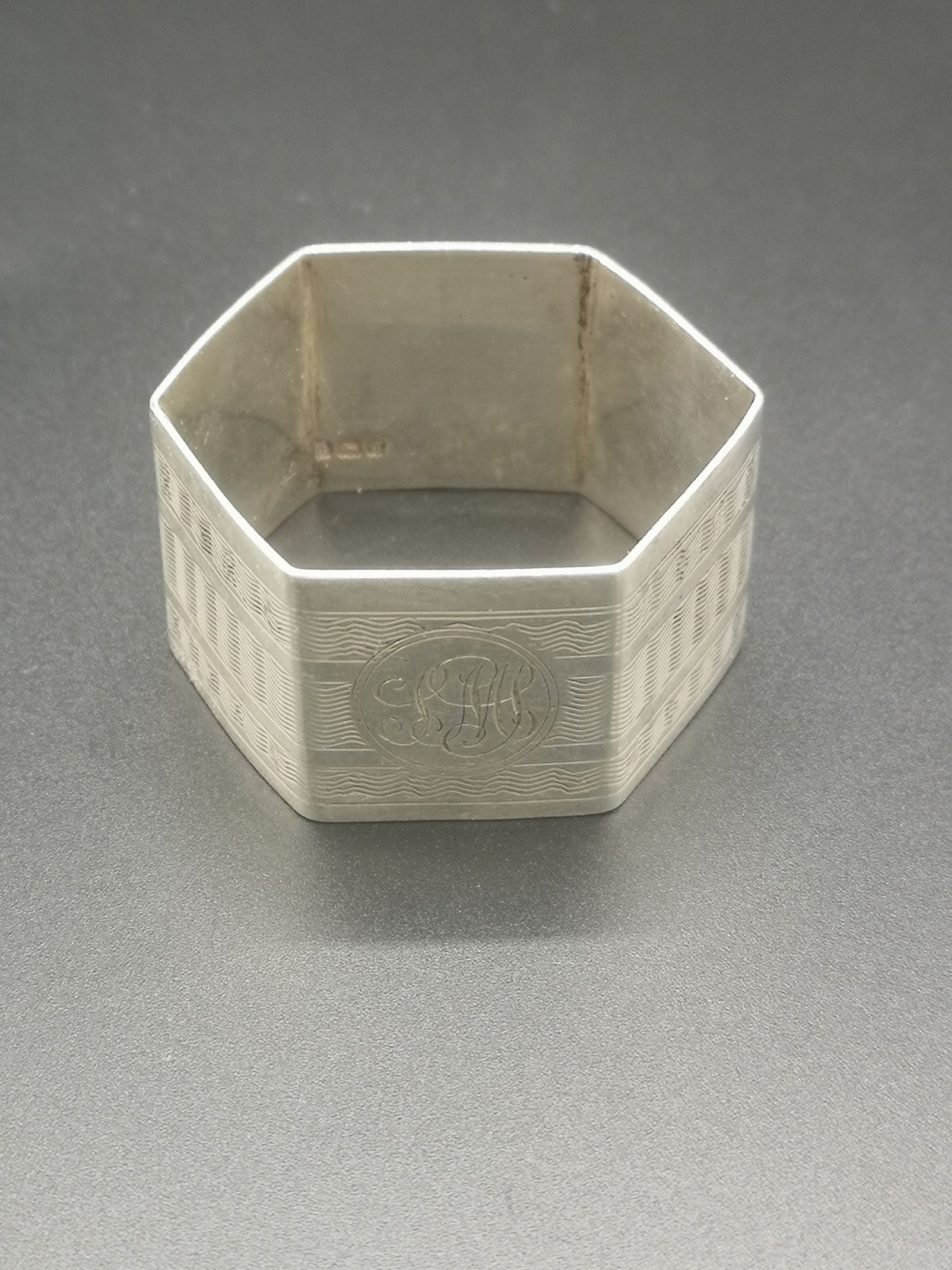 Elkington silver beaker, 1926 together with two silver napkin rings - Image 6 of 7