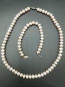 Pearl necklace with matching bracelet