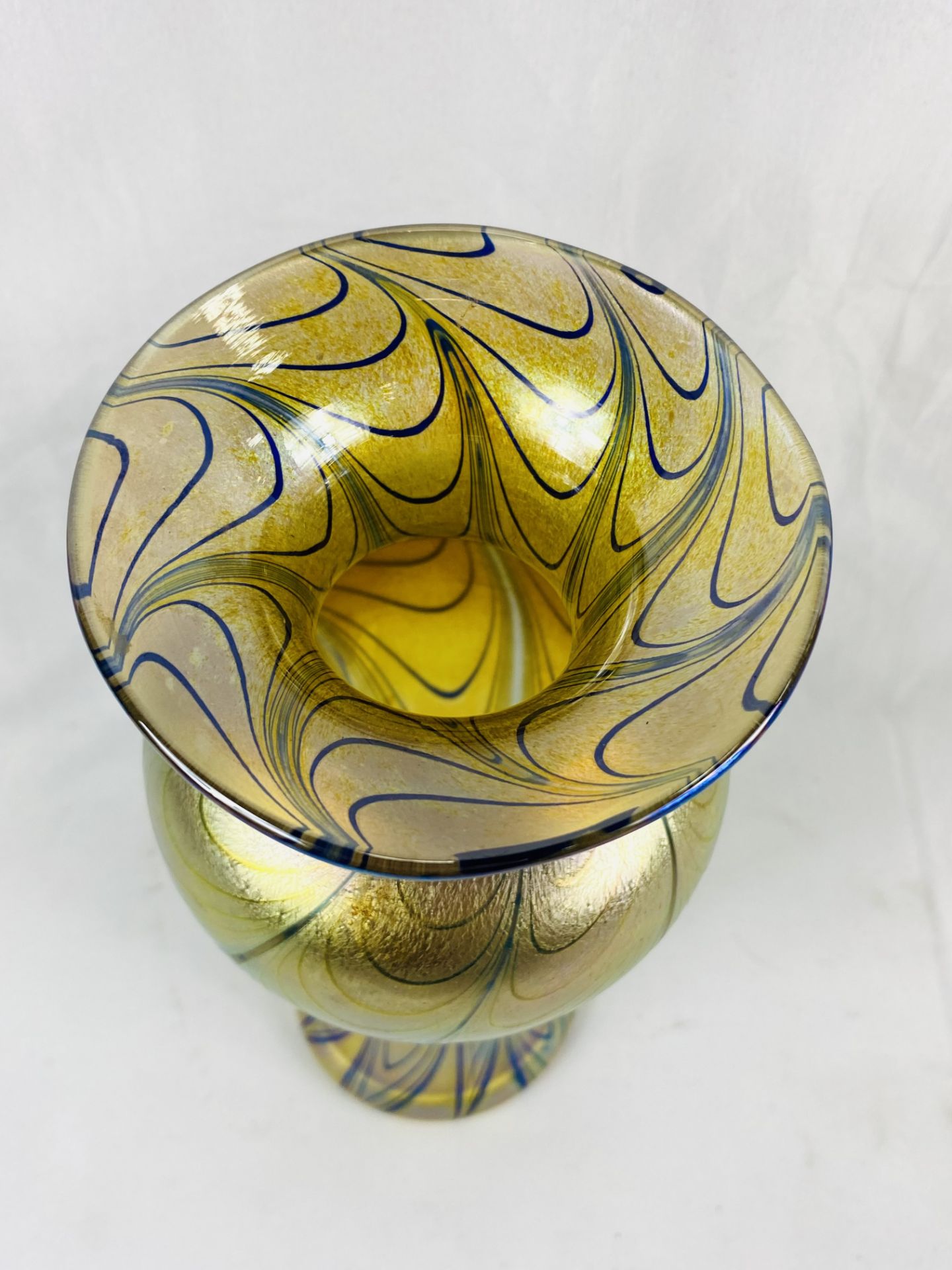 Robert Held iridescent glass vase - Image 3 of 4