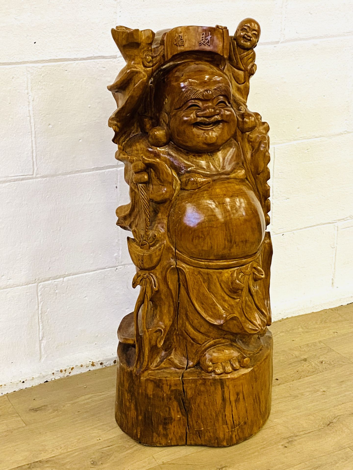 Oriental carved hardwood Buddha figure - Bild 3 aus 5