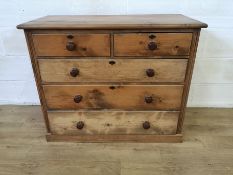 Pine chest of drawers