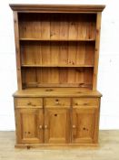 Pine dresser