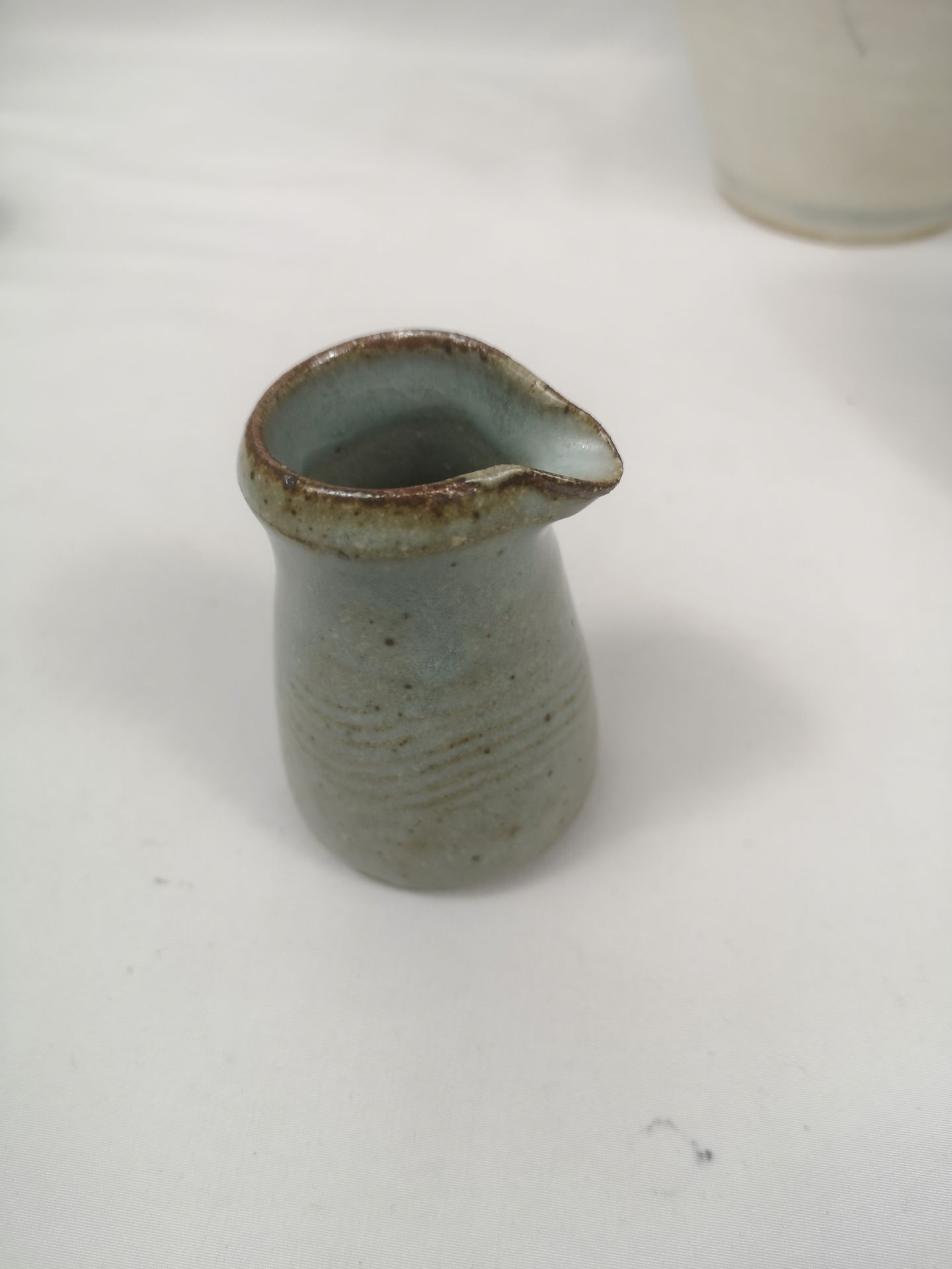 Collection of studio pottery - Image 7 of 12