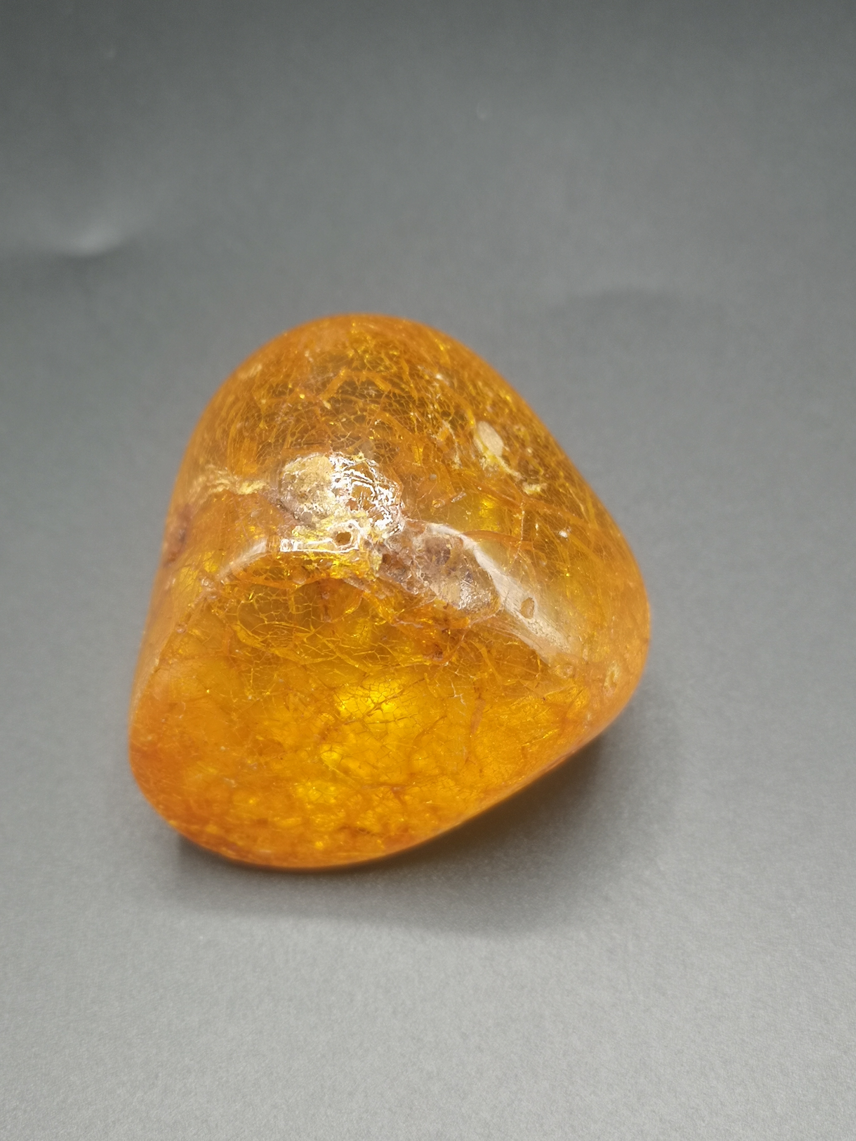 Two amber rocks - Image 7 of 9
