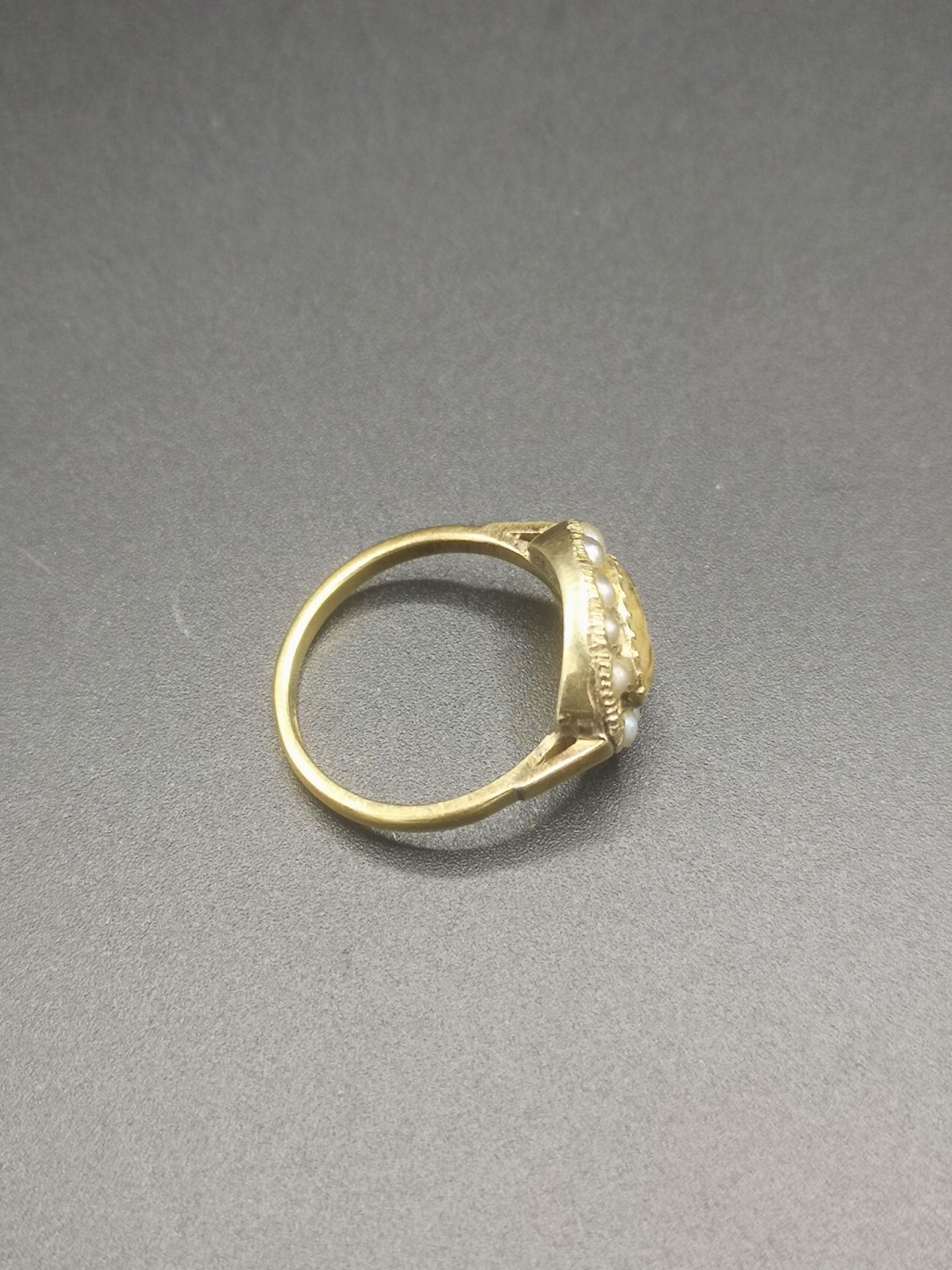 19th century, 18ct gold mourning ring - Image 4 of 5