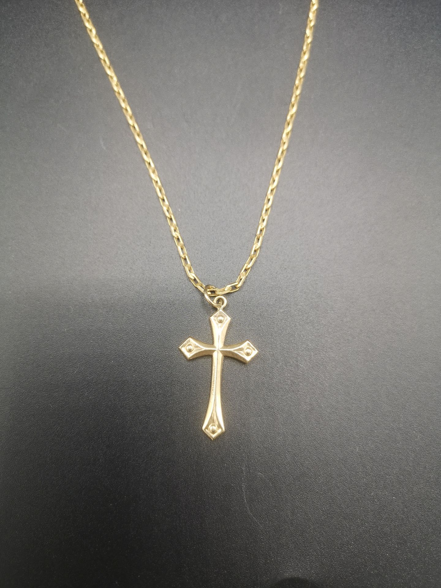 9ct gold necklace and crucifix - Image 3 of 6