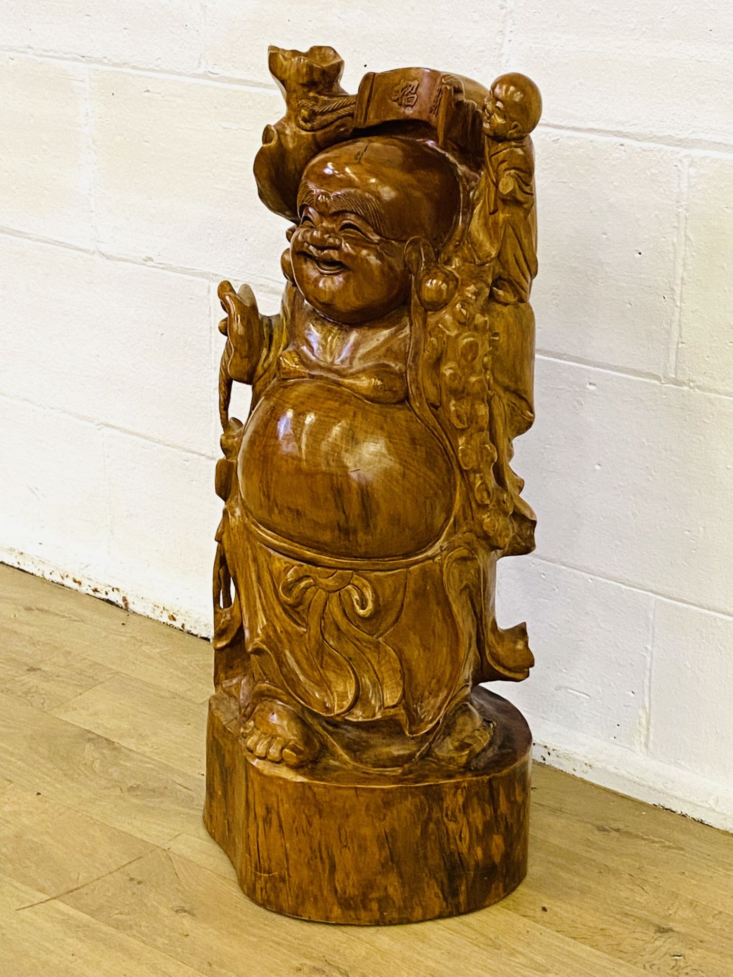 Oriental carved hardwood Buddha figure - Bild 2 aus 5