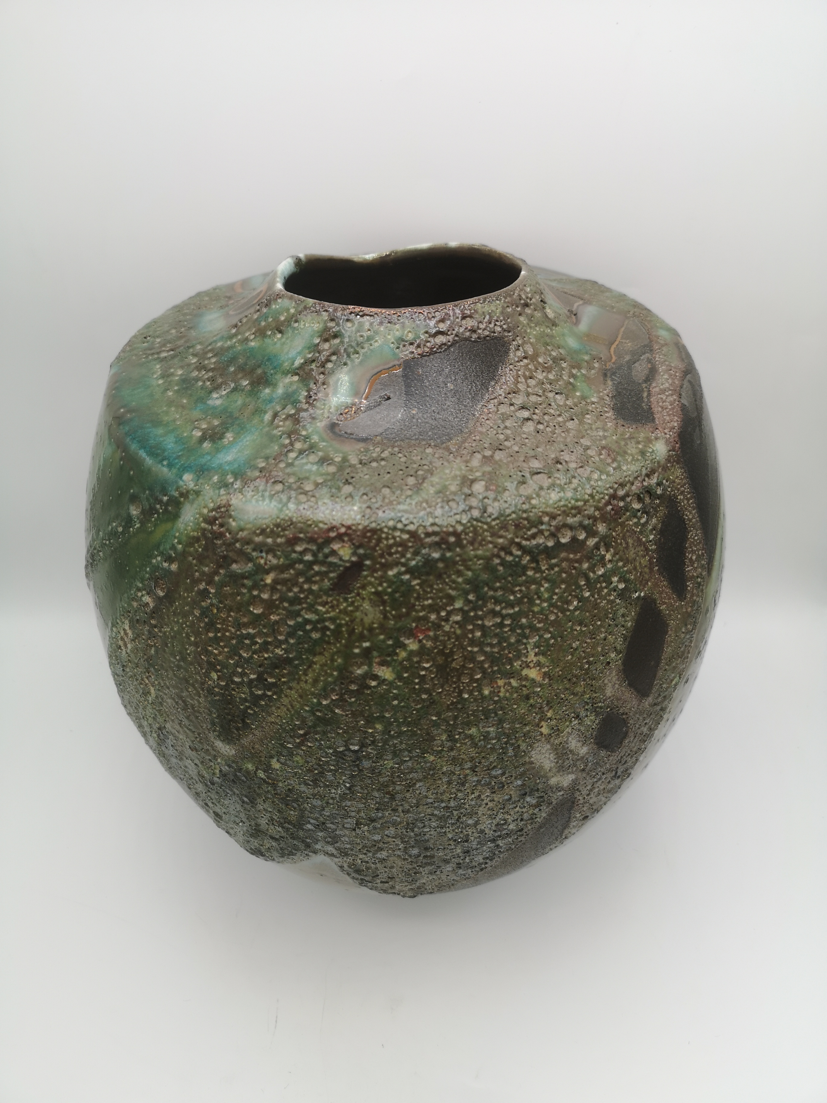 Ceramic raku vase by Tony Evans - Image 3 of 8