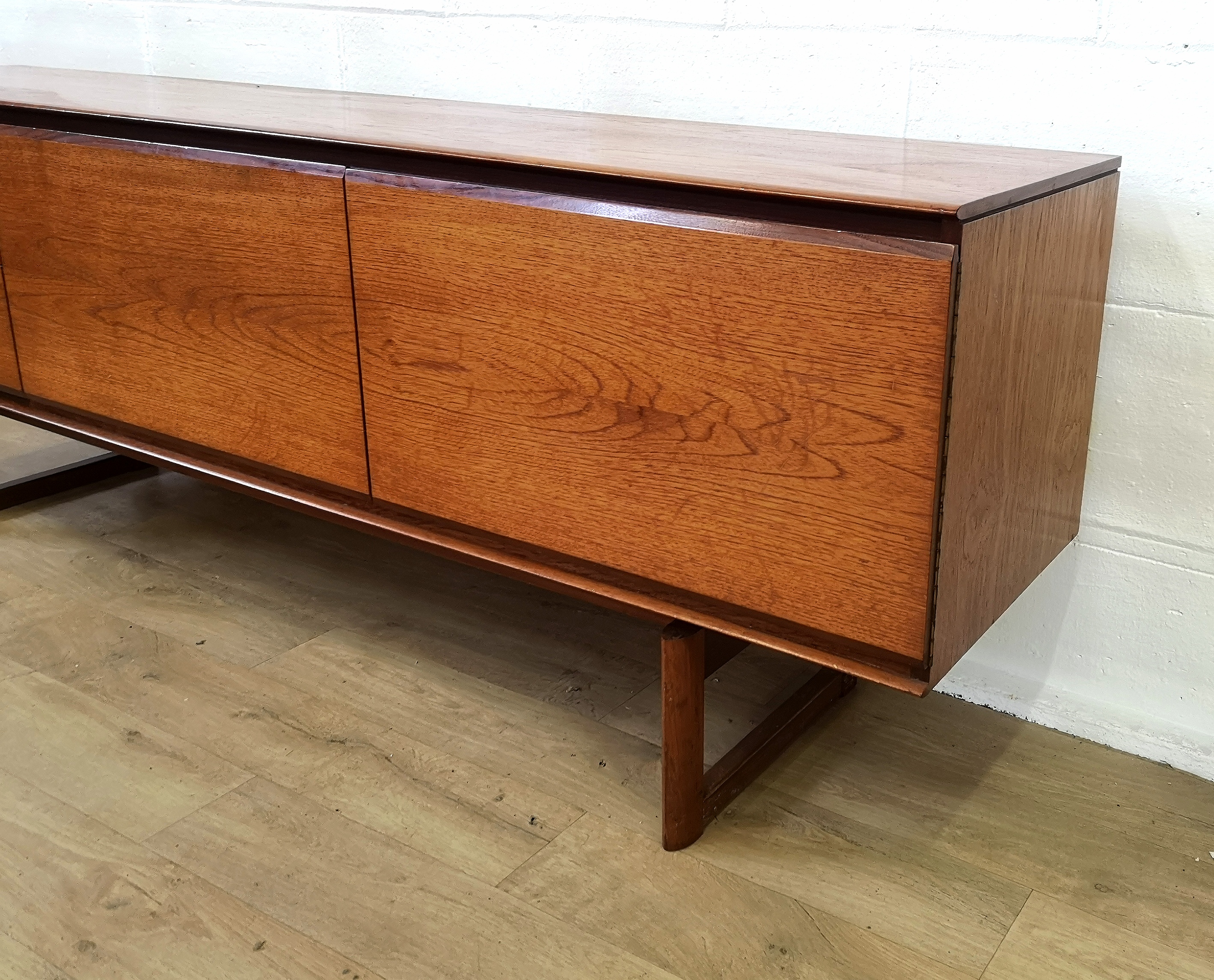 Mid-century teak sideboard - Image 4 of 7