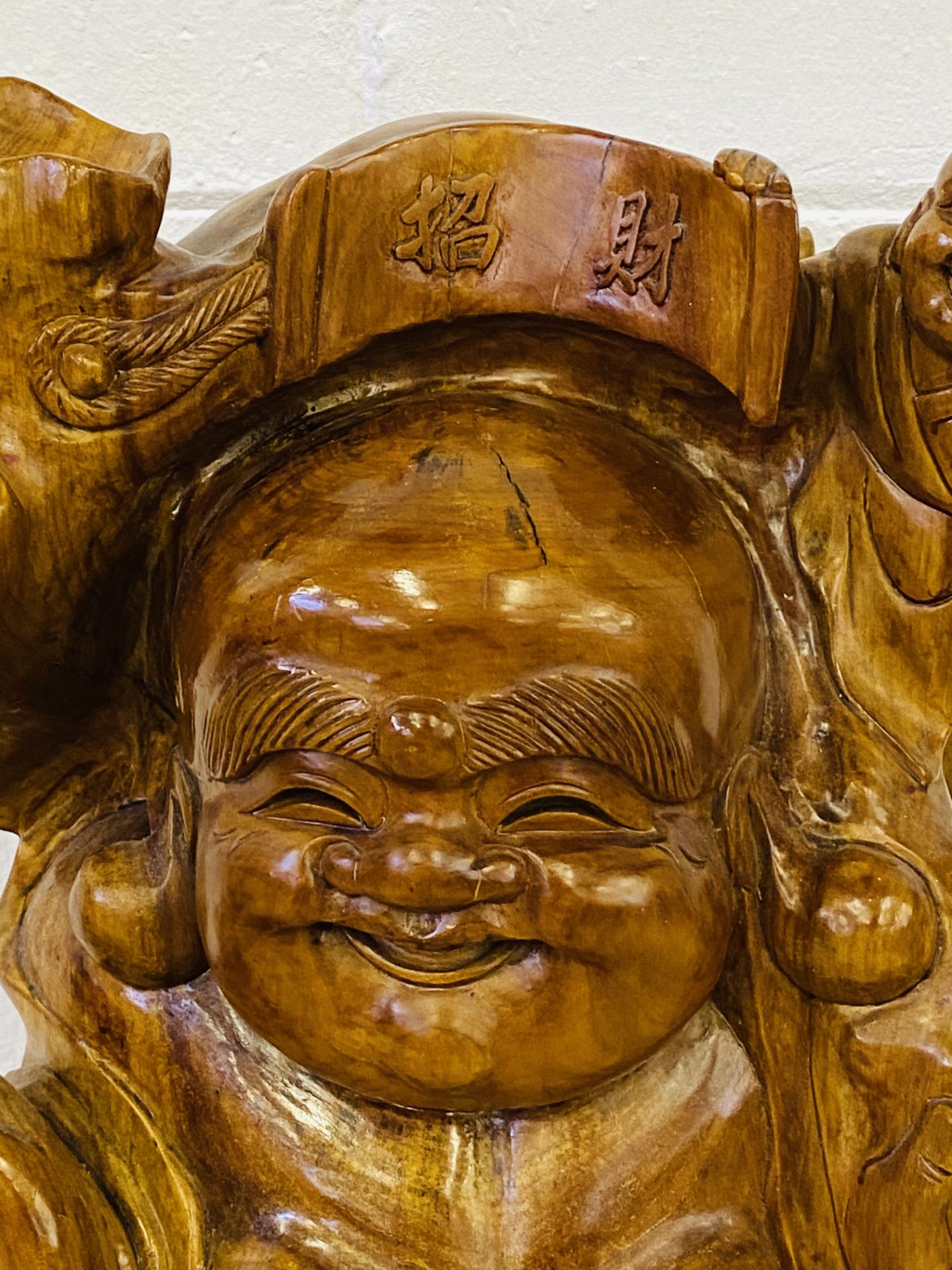 Oriental carved hardwood Buddha figure - Bild 4 aus 5