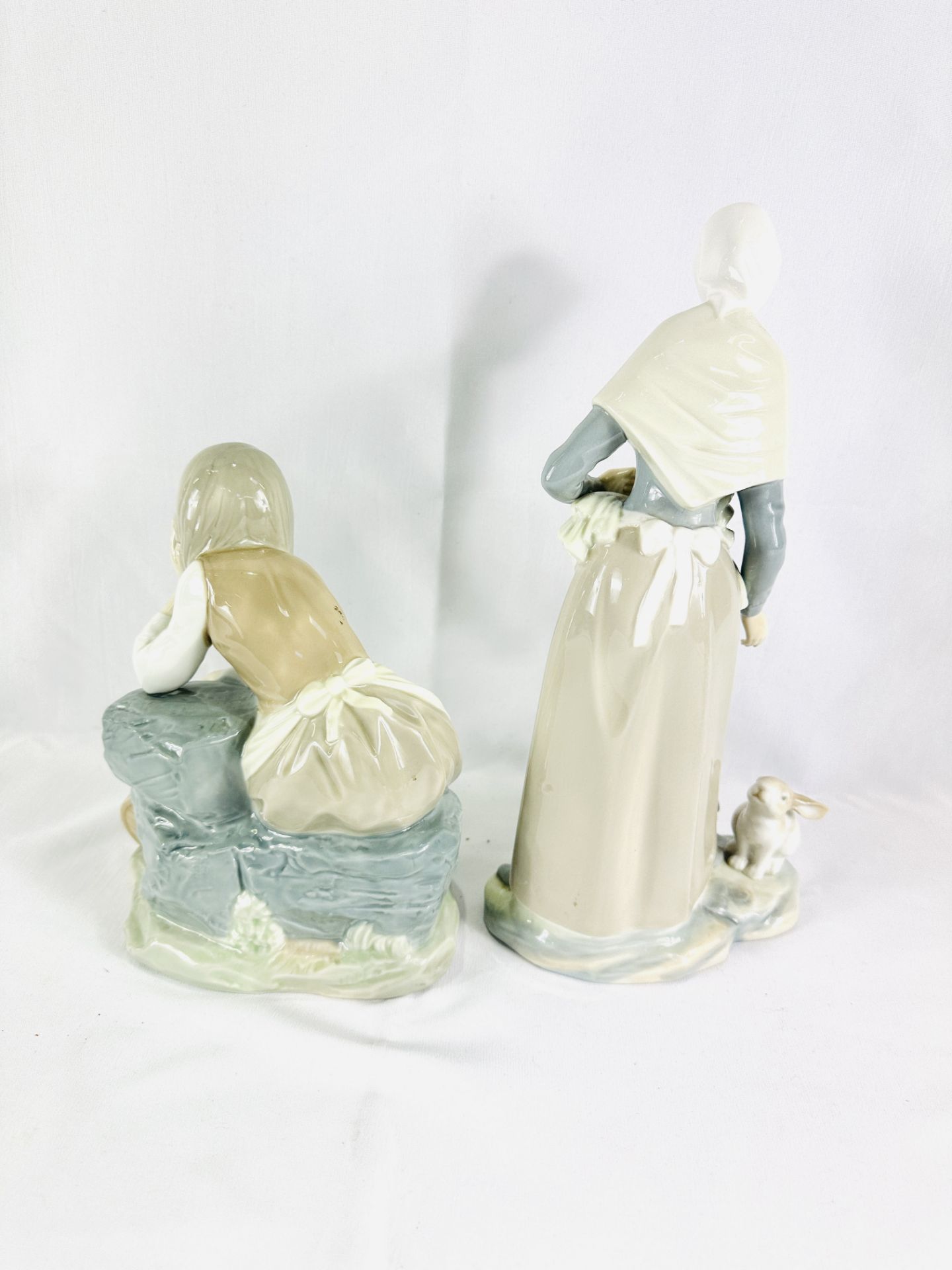 Four Neo figures; together with four Lladro figures - Image 5 of 10