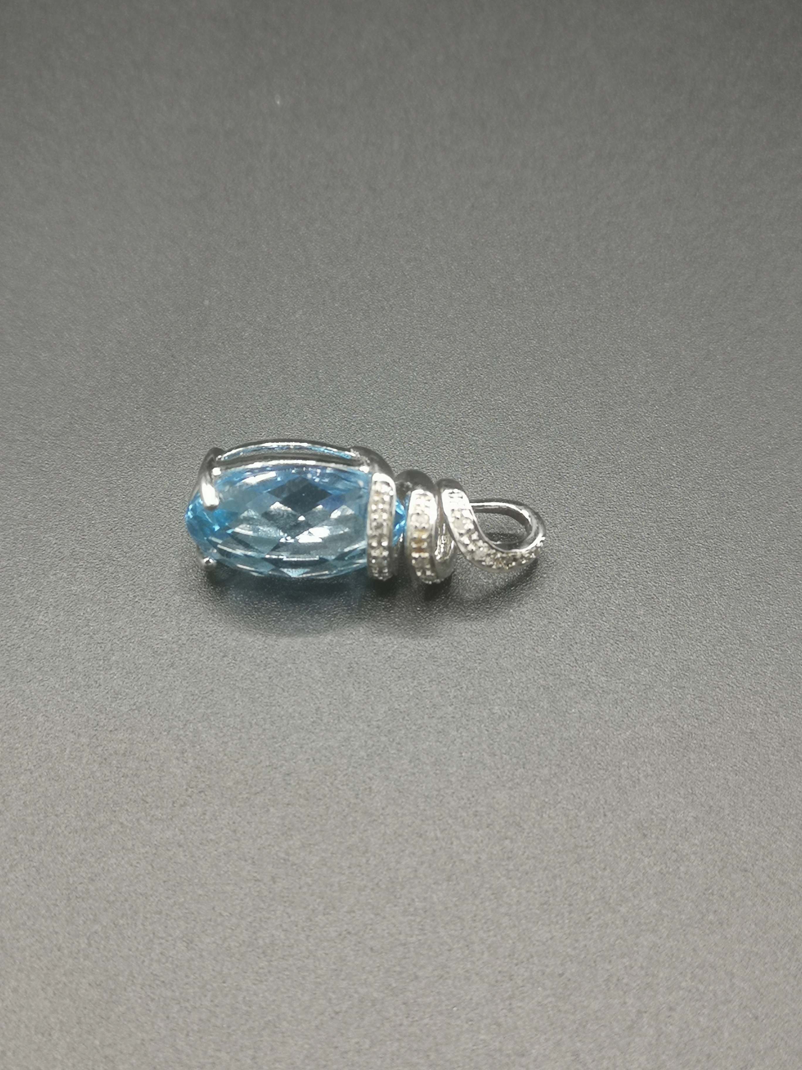 9ct white gold, diamond and topaz pendant - Image 5 of 5